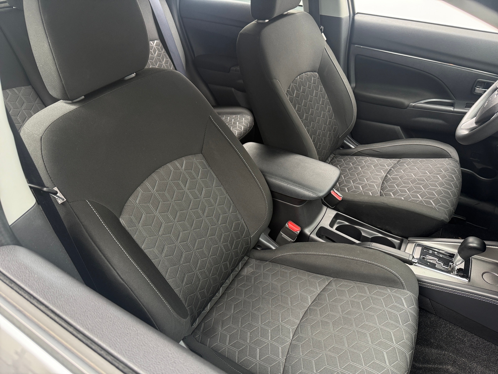 Thumbnail: 2022 Mitsubishi Outlander Sport - 2