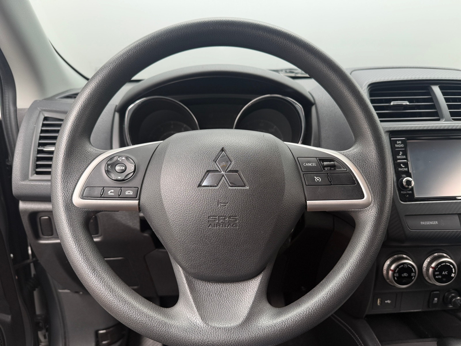 Thumbnail: 2022 Mitsubishi Outlander Sport - 5