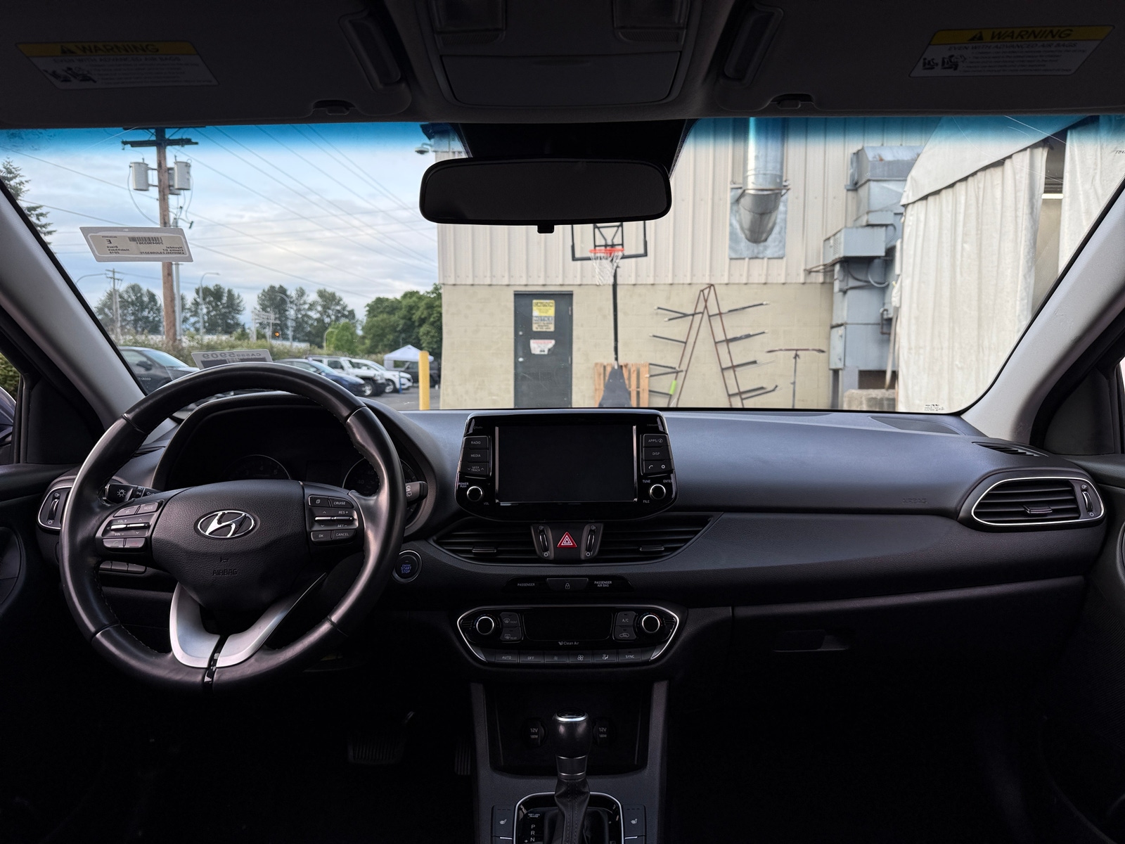 Thumbnail: 2018 Hyundai Elantra - 3