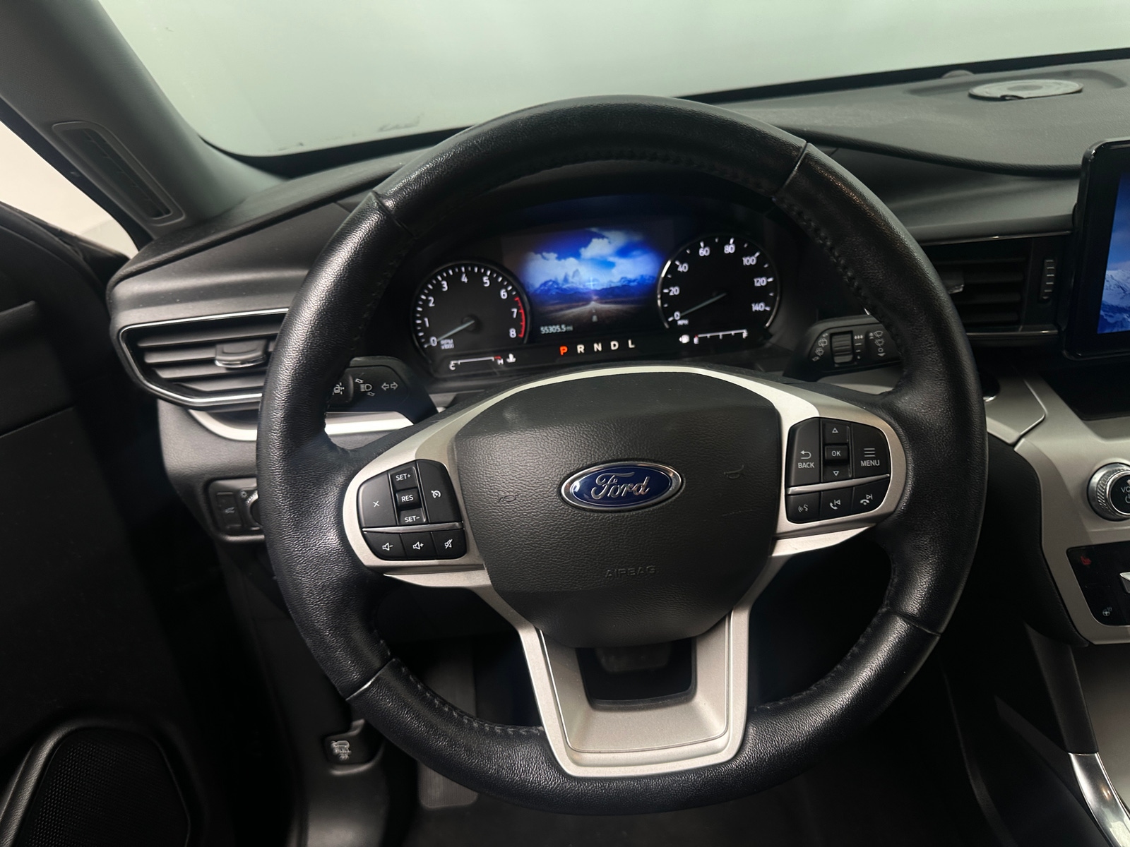 Thumbnail: 2022 Ford Explorer - 4