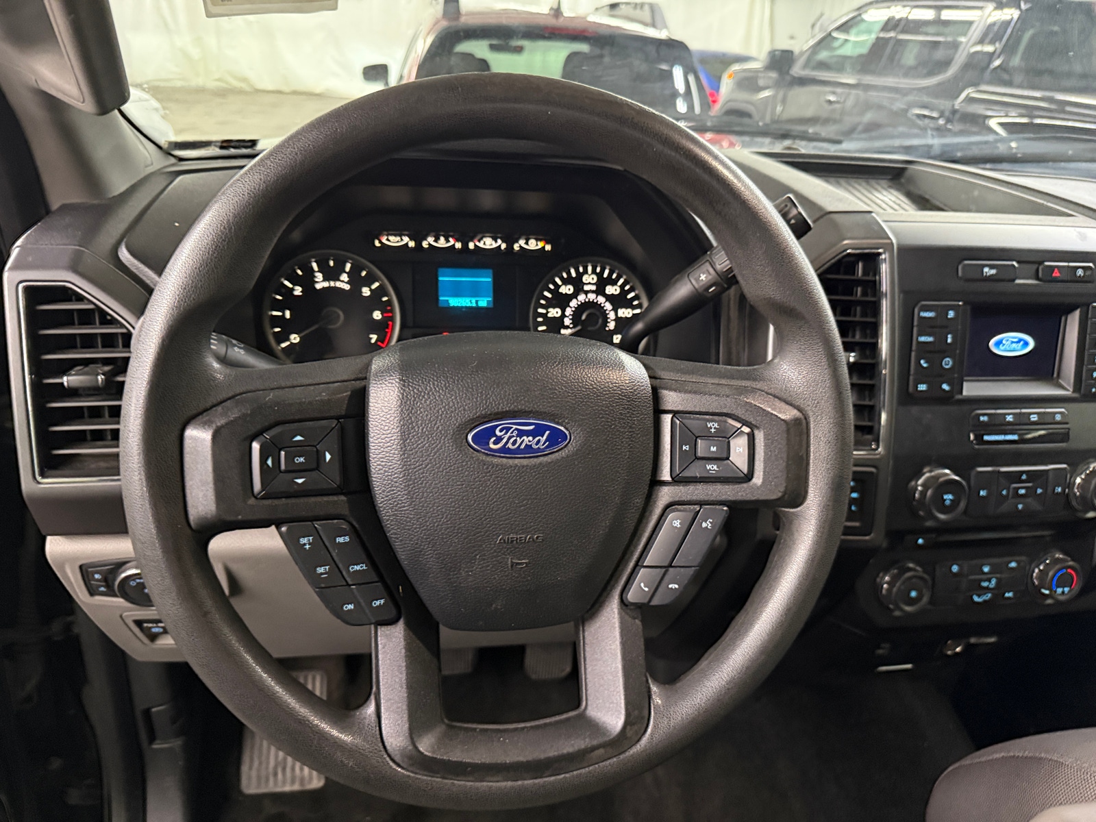 Thumbnail: 2018 Ford Econoline - 5