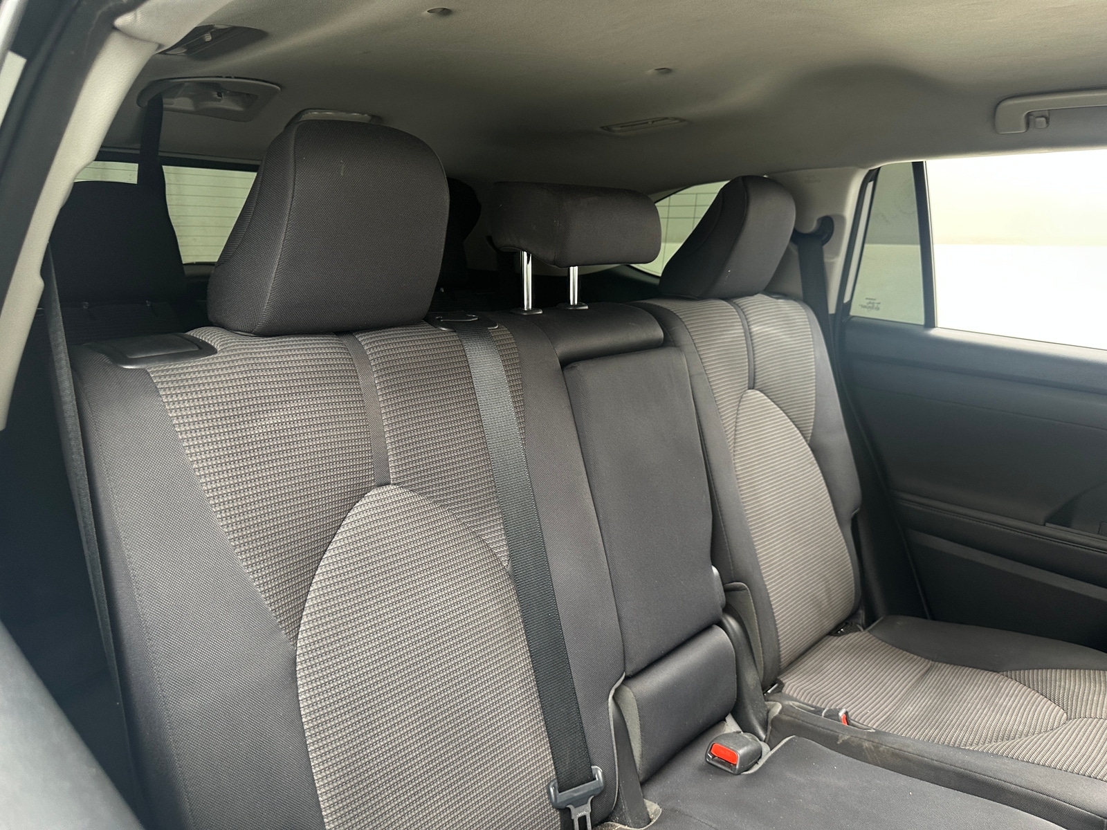 Thumbnail: 2020 Toyota Highlander - 6