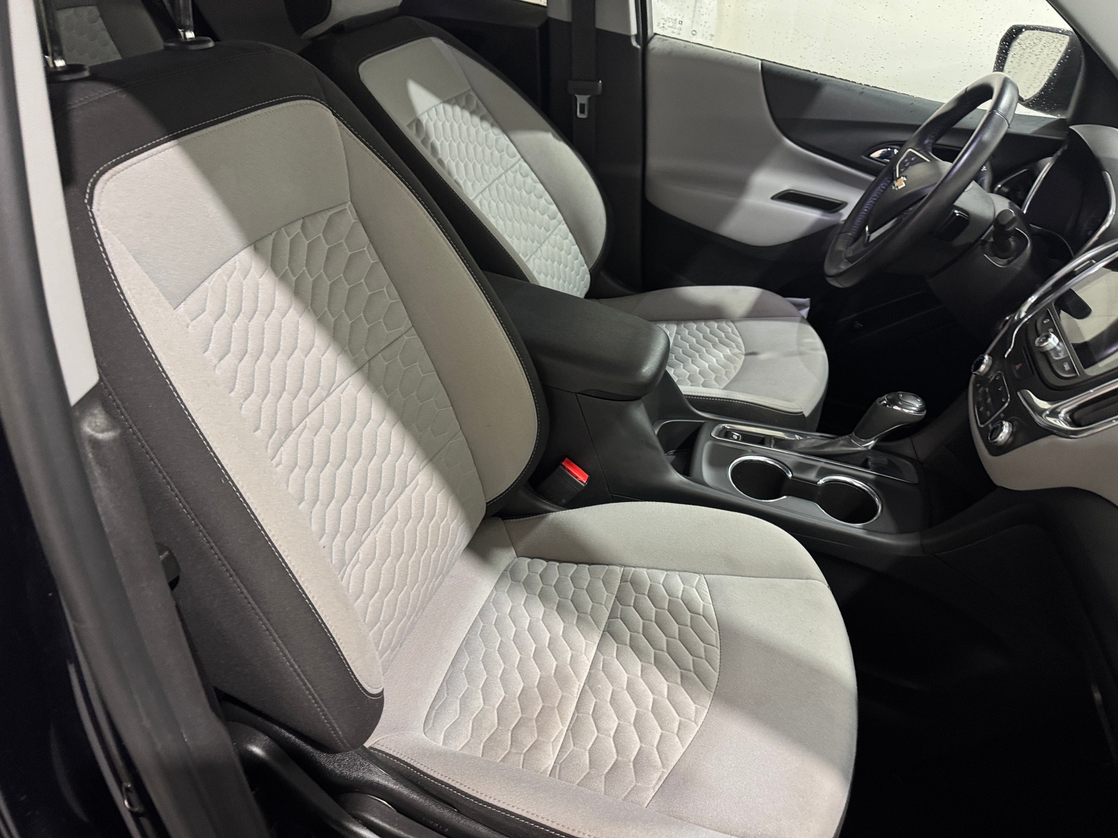 Thumbnail: 2021 Chevrolet Equinox - 6