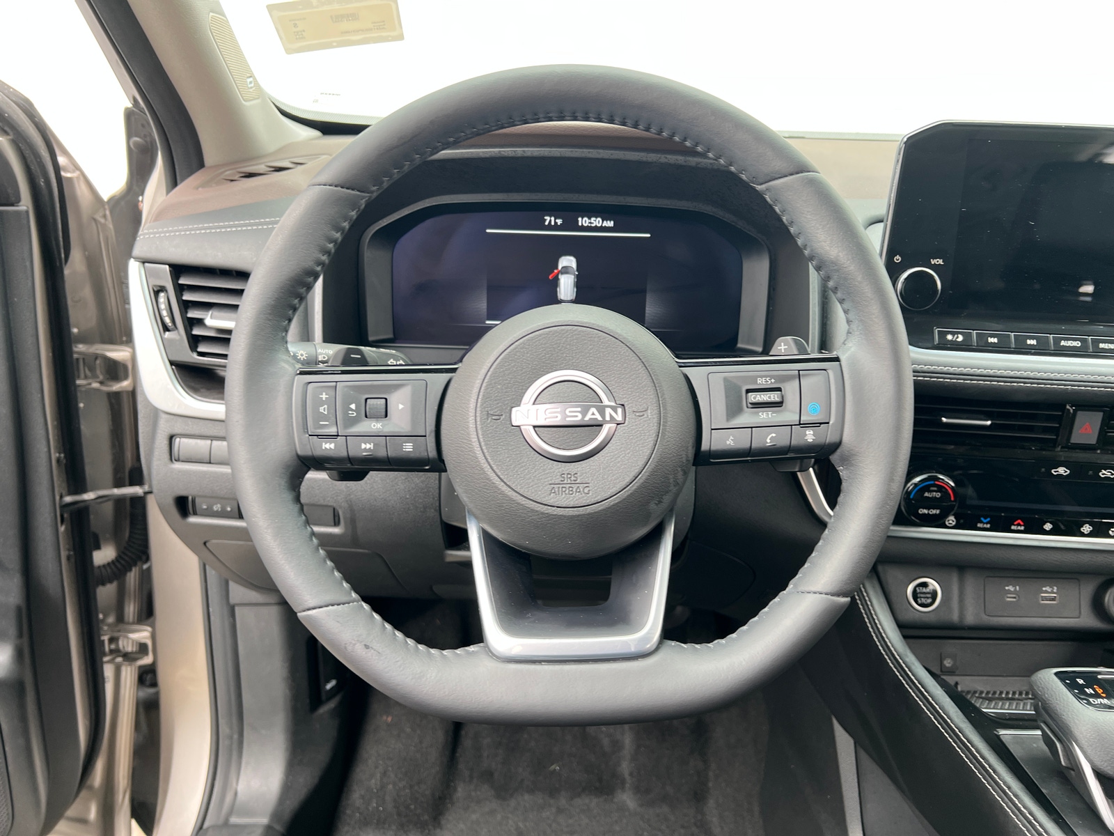 Thumbnail: 2023 Nissan Rogue - 4