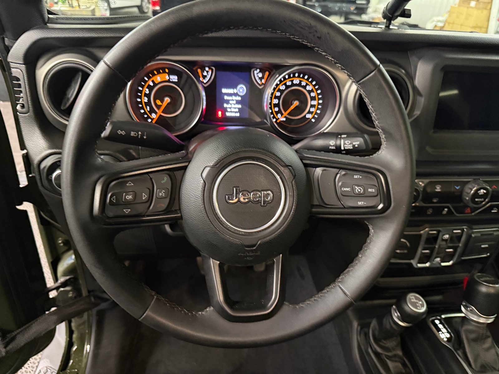 Thumbnail: 2023 Jeep Gladiator - 5