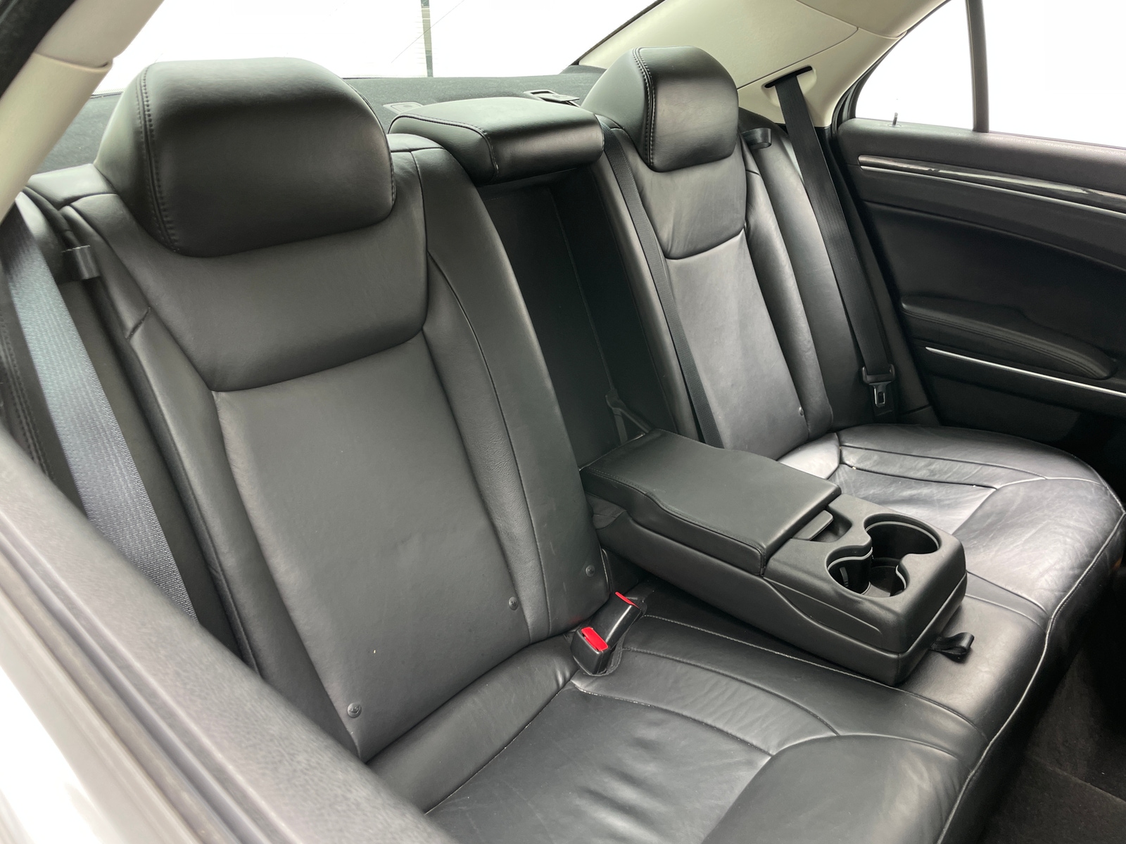 Thumbnail: 2018 Chrysler 300 - 5