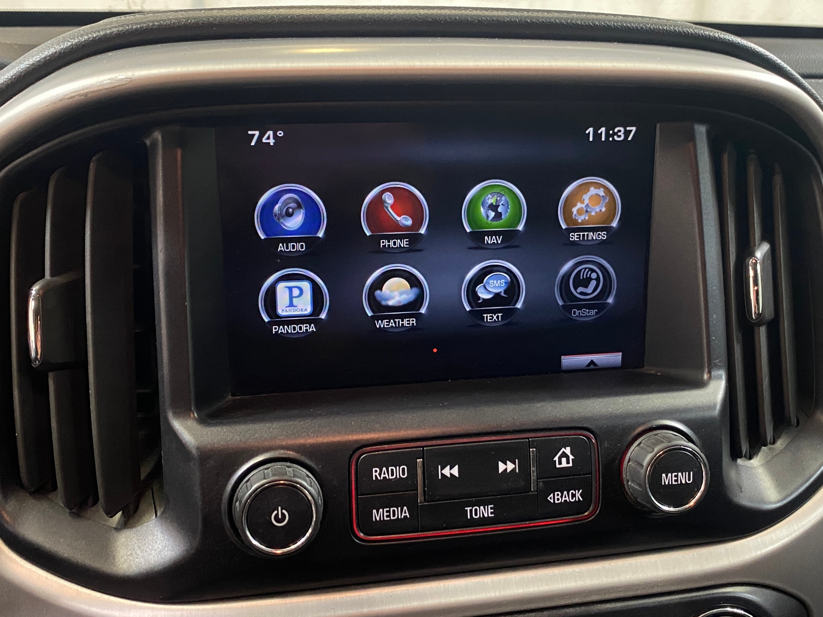 Thumbnail: 2015 GMC Canyon - 4