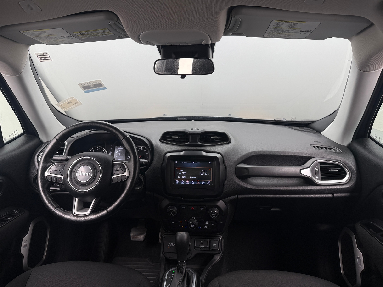 Thumbnail: 2018 Jeep Renegade - 3