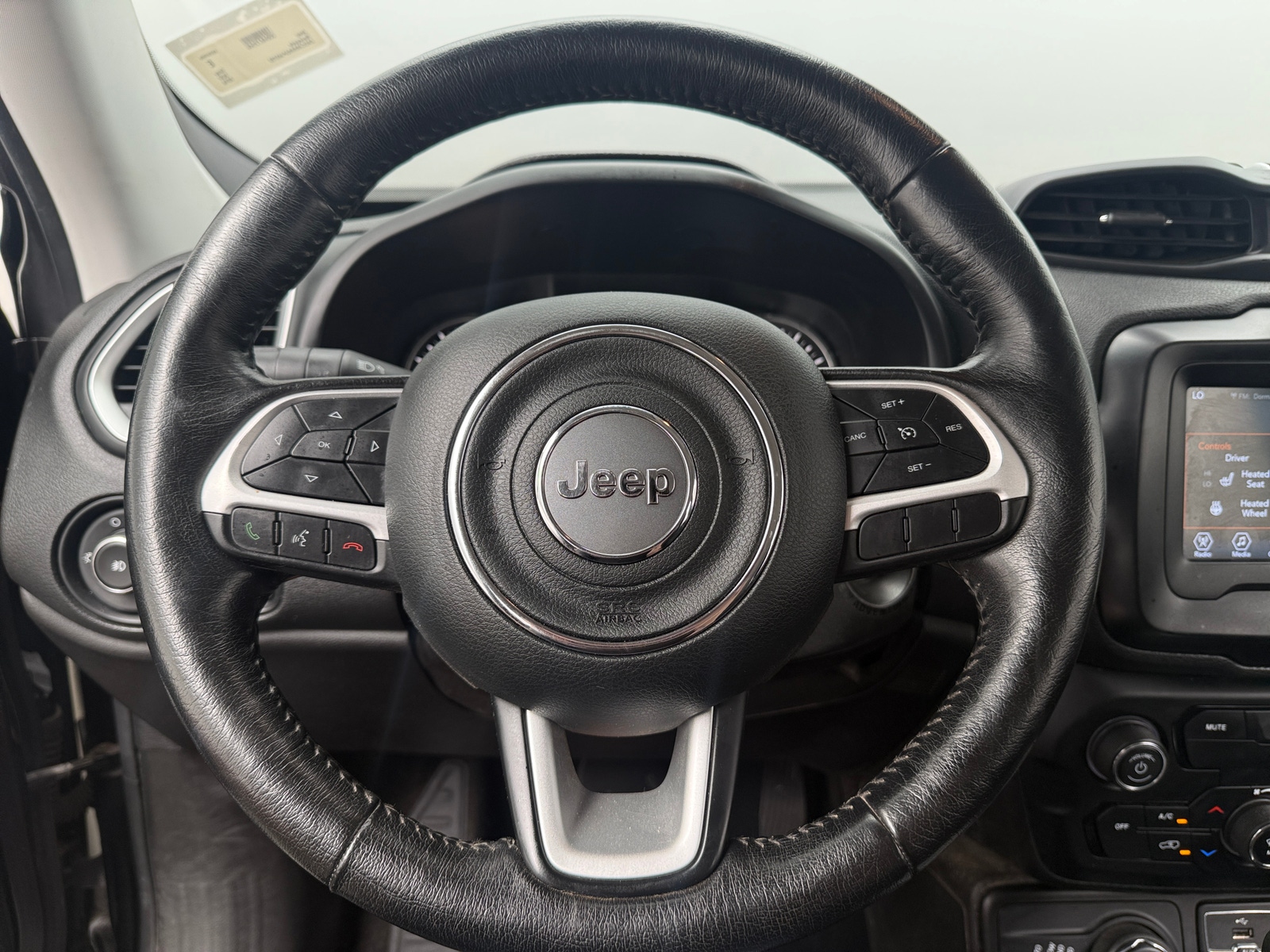 Thumbnail: 2018 Jeep Renegade - 5