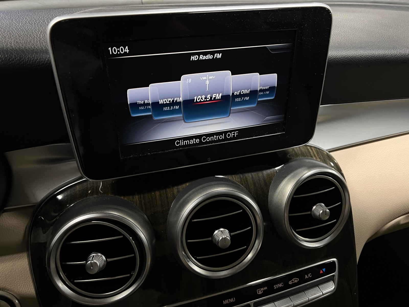 Thumbnail: 2019 Mercedes-Benz GLC - 3