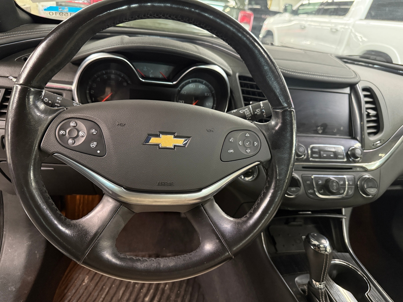 Thumbnail: 2017 Chevrolet Impala - 4