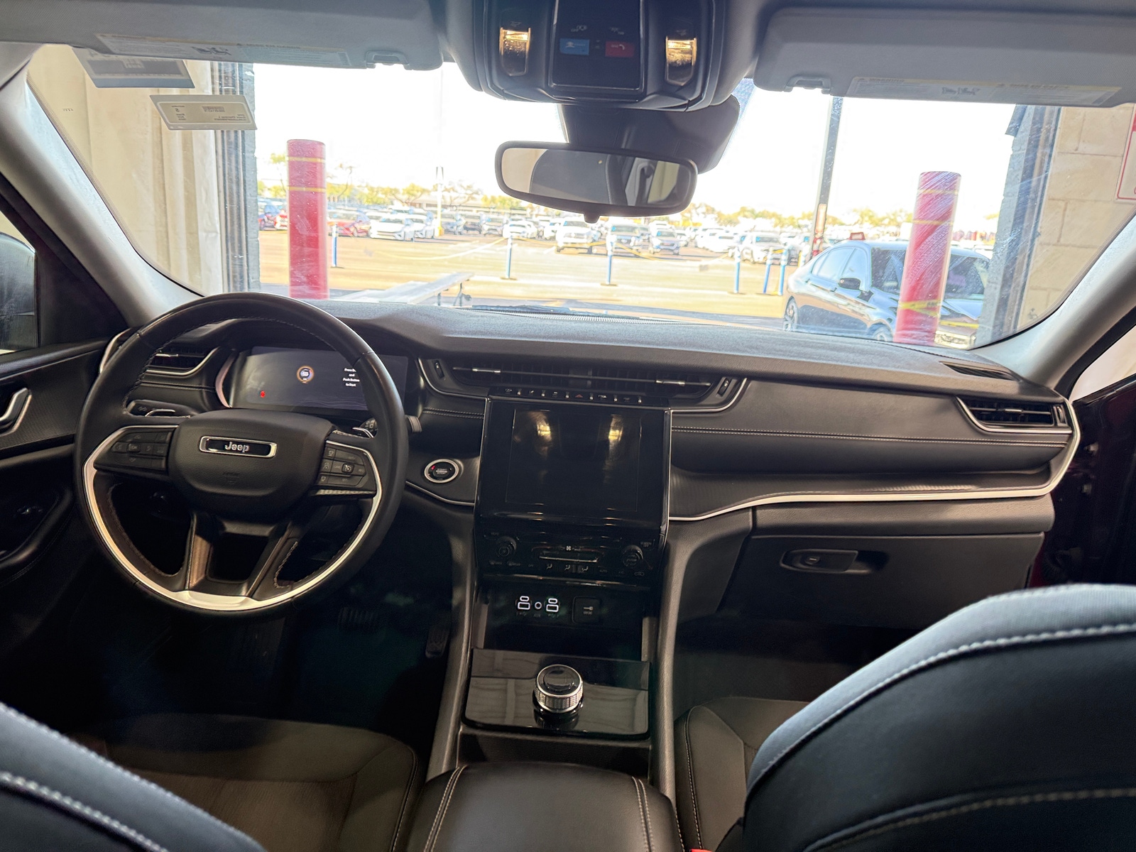 Thumbnail: 2023 Jeep Grand Cherokee L - 3