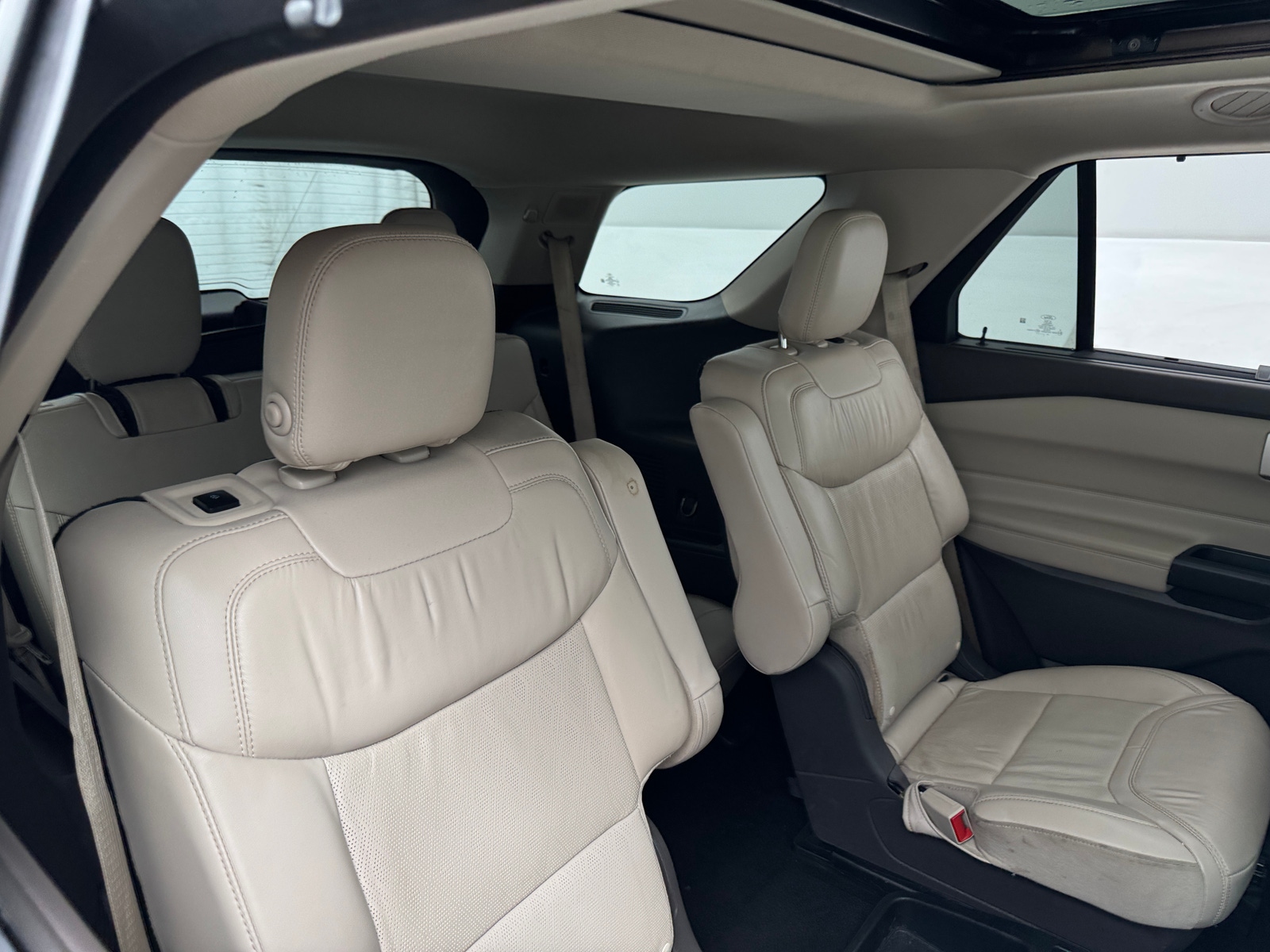 Thumbnail: 2020 Ford Explorer - 5