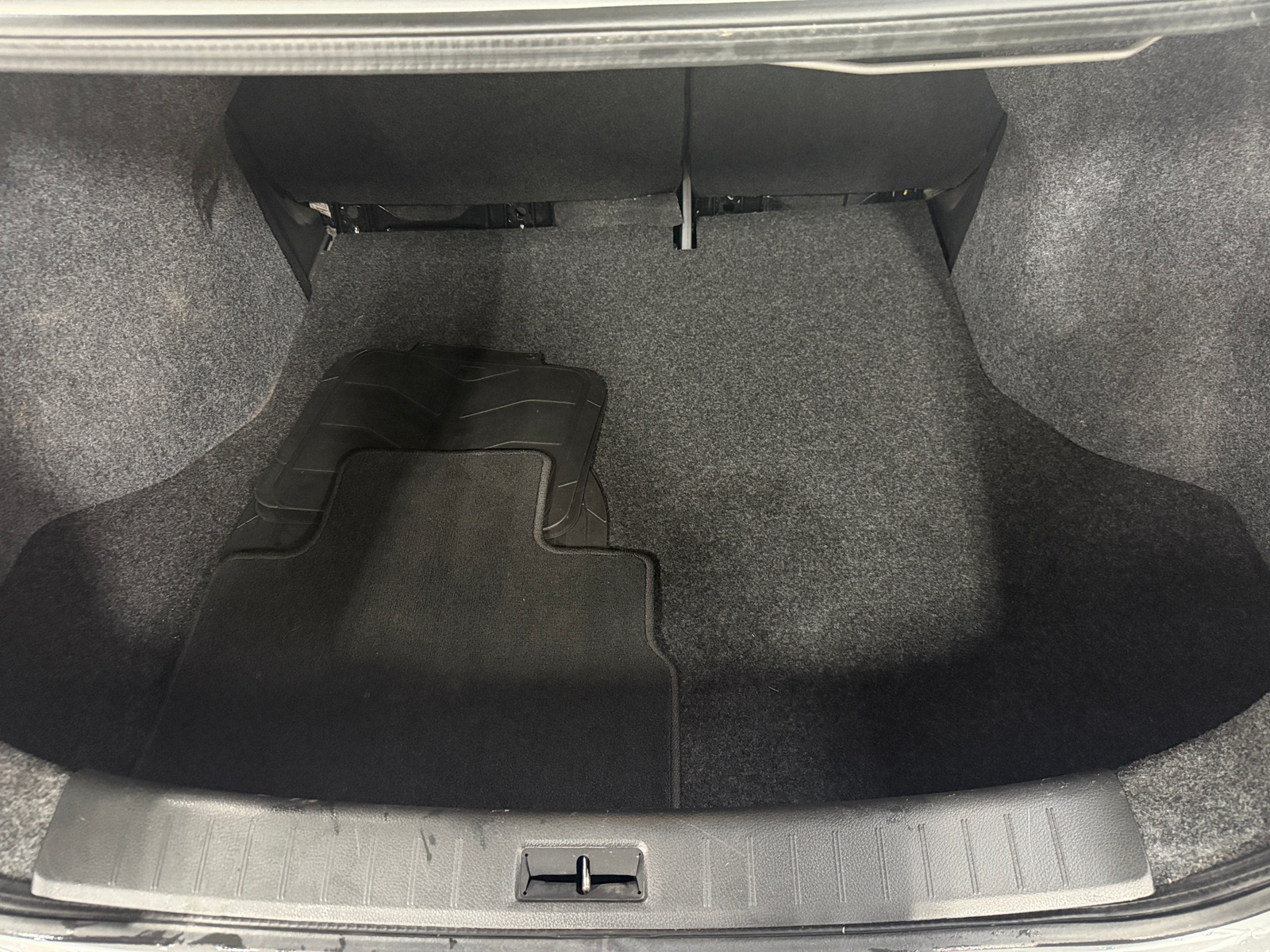 Thumbnail: 2019 Nissan Sentra - 7