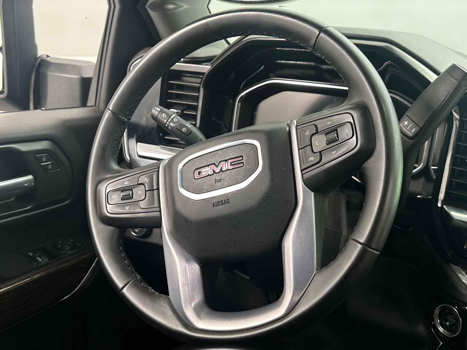 Thumbnail: 2025 GMC Sierra 2500 - 5