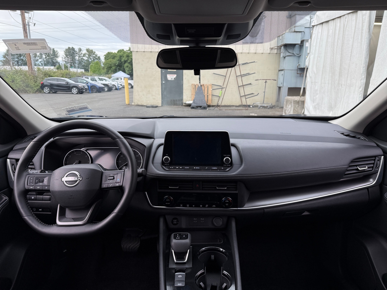 Thumbnail: 2025 Nissan Rogue - 3
