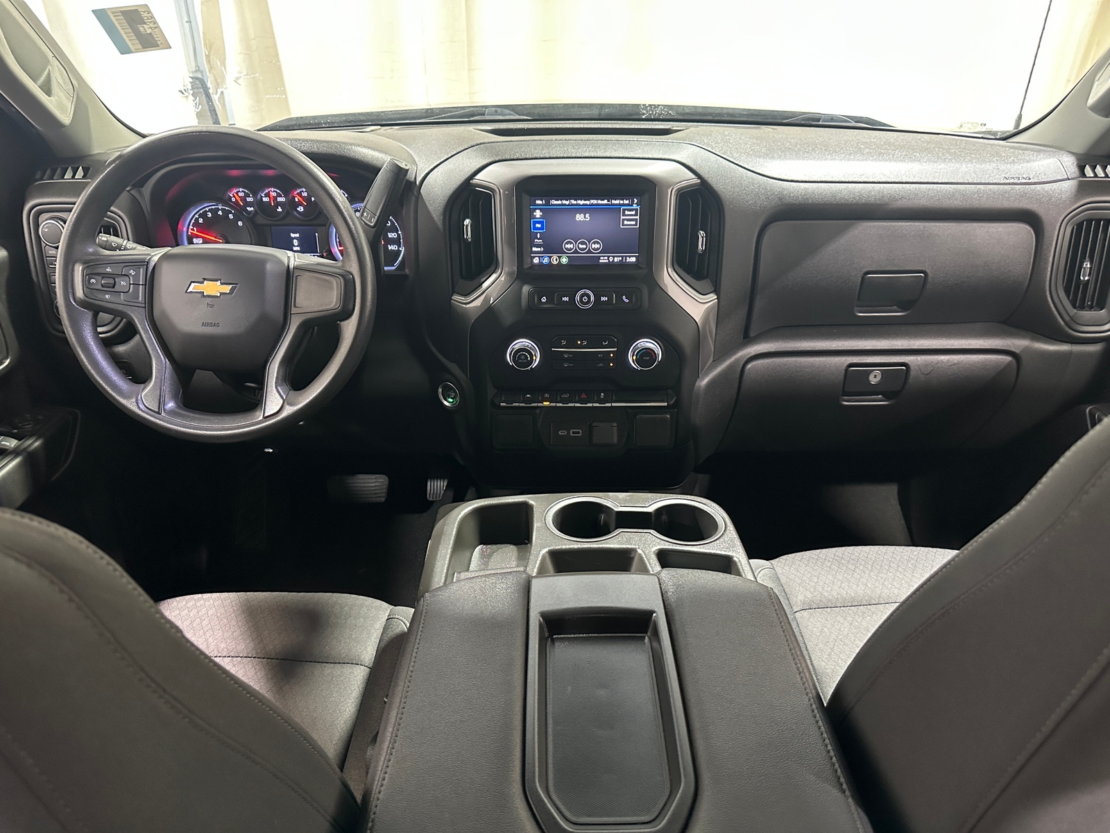 Thumbnail: 2022 Chevrolet Silverado 1500 - 3