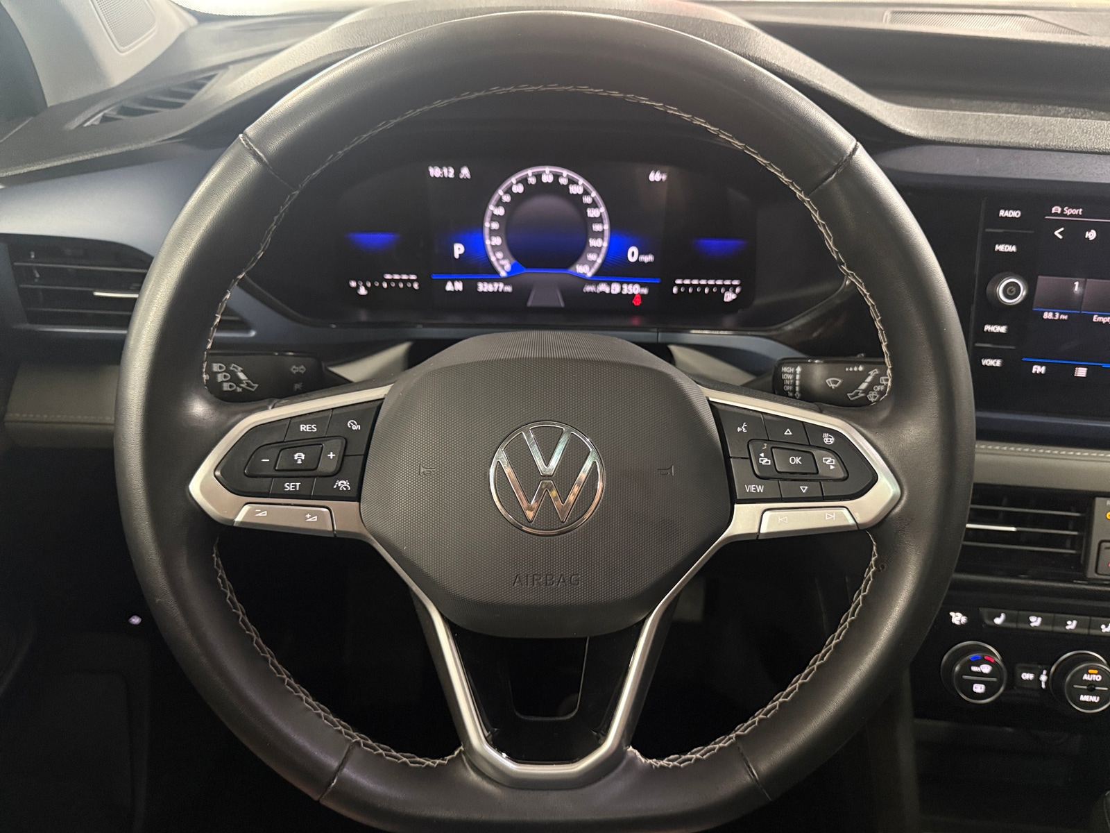 Thumbnail: 2024 Volkswagen Taos - 4