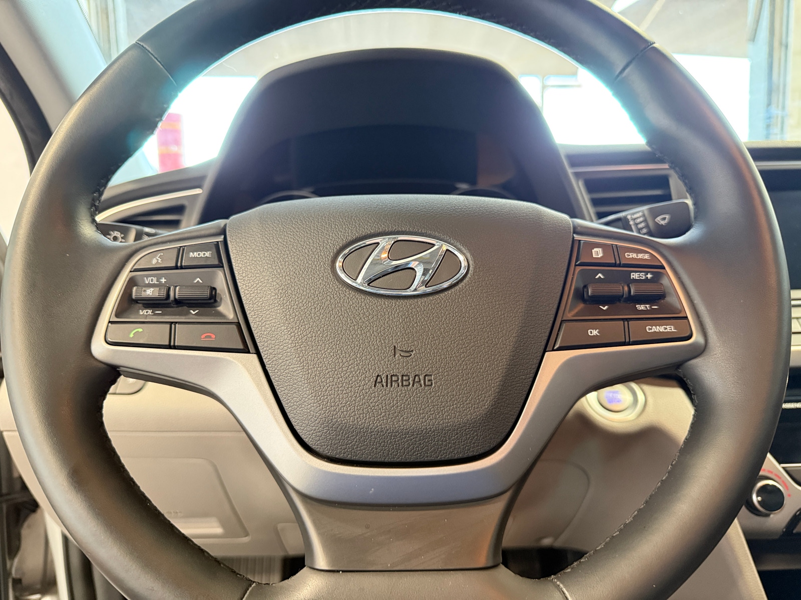 Thumbnail: 2018 Hyundai Elantra - 5