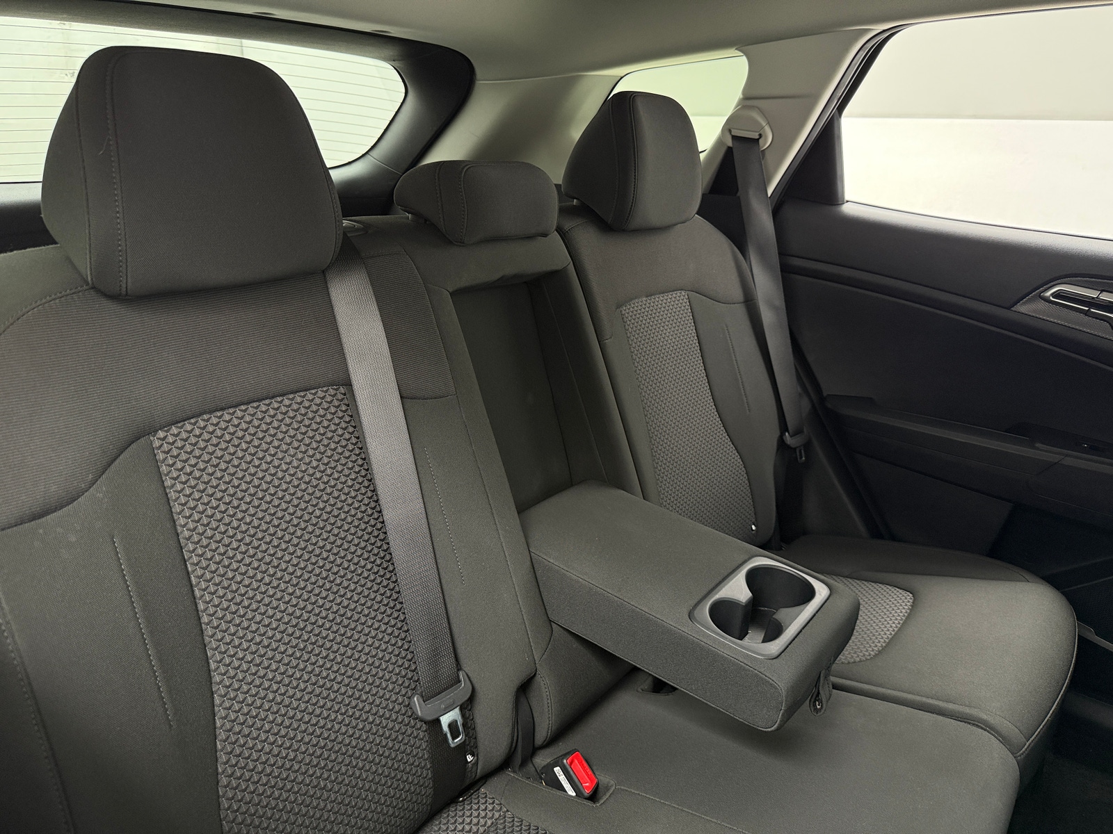 Thumbnail: 2025 Kia Sportage - 6