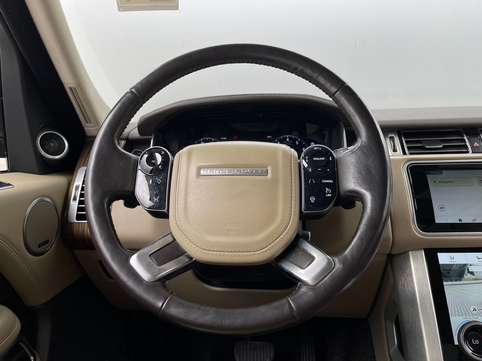 Thumbnail: 2018 Land Rover Range Rover - 4