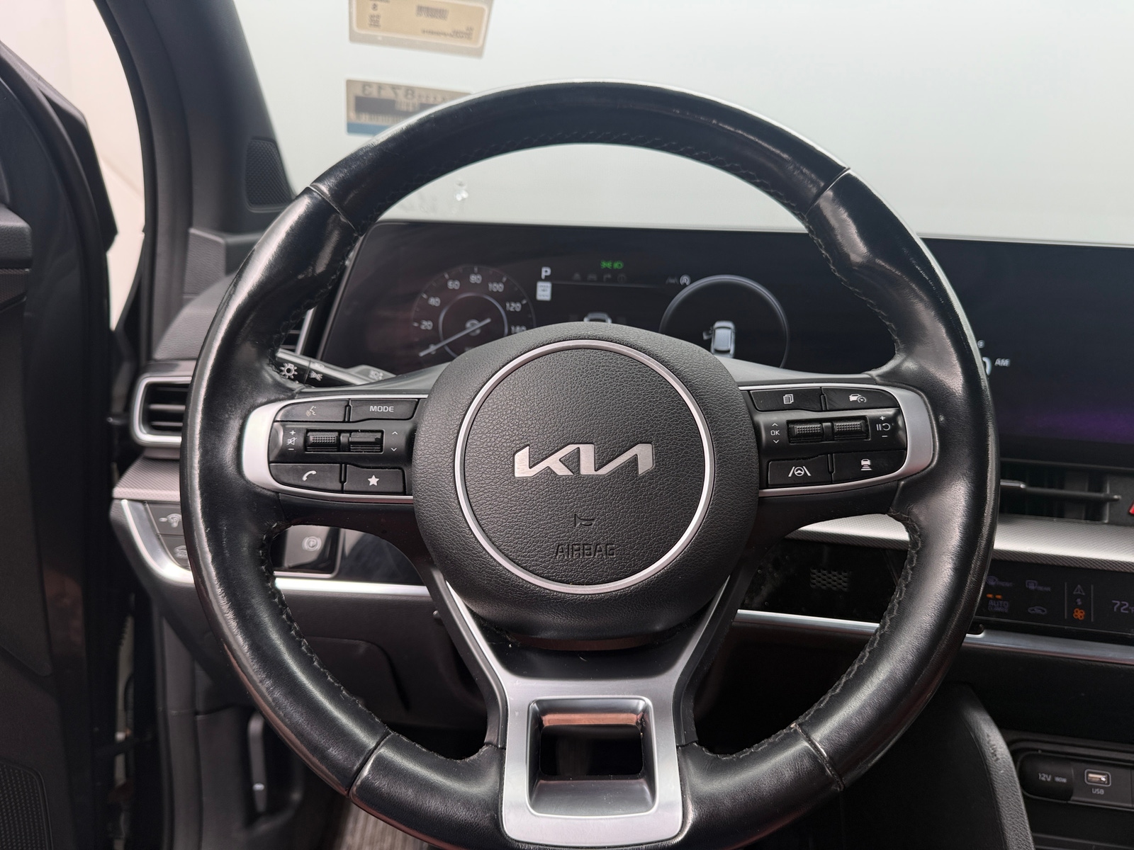 Thumbnail: 2023 Kia Sportage - 4