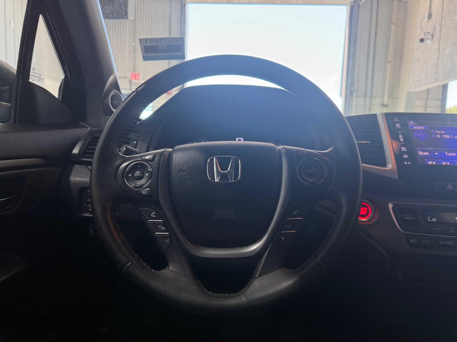 Thumbnail: 2018 Honda Pilot - 4