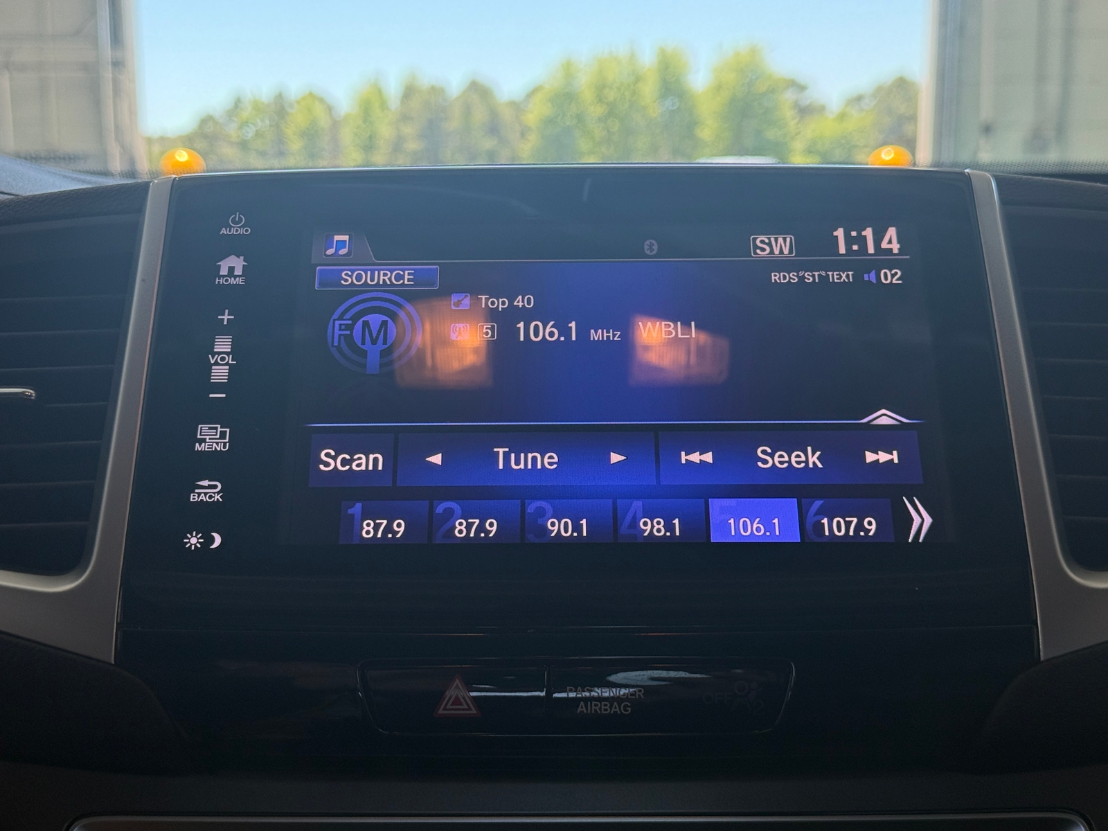 Thumbnail: 2018 Honda Pilot - 3