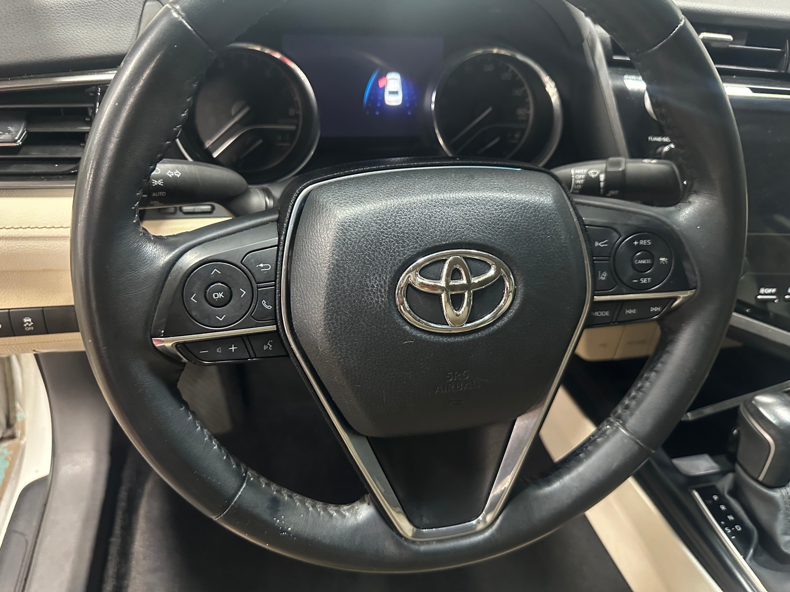 Thumbnail: 2020 Toyota Camry - 4