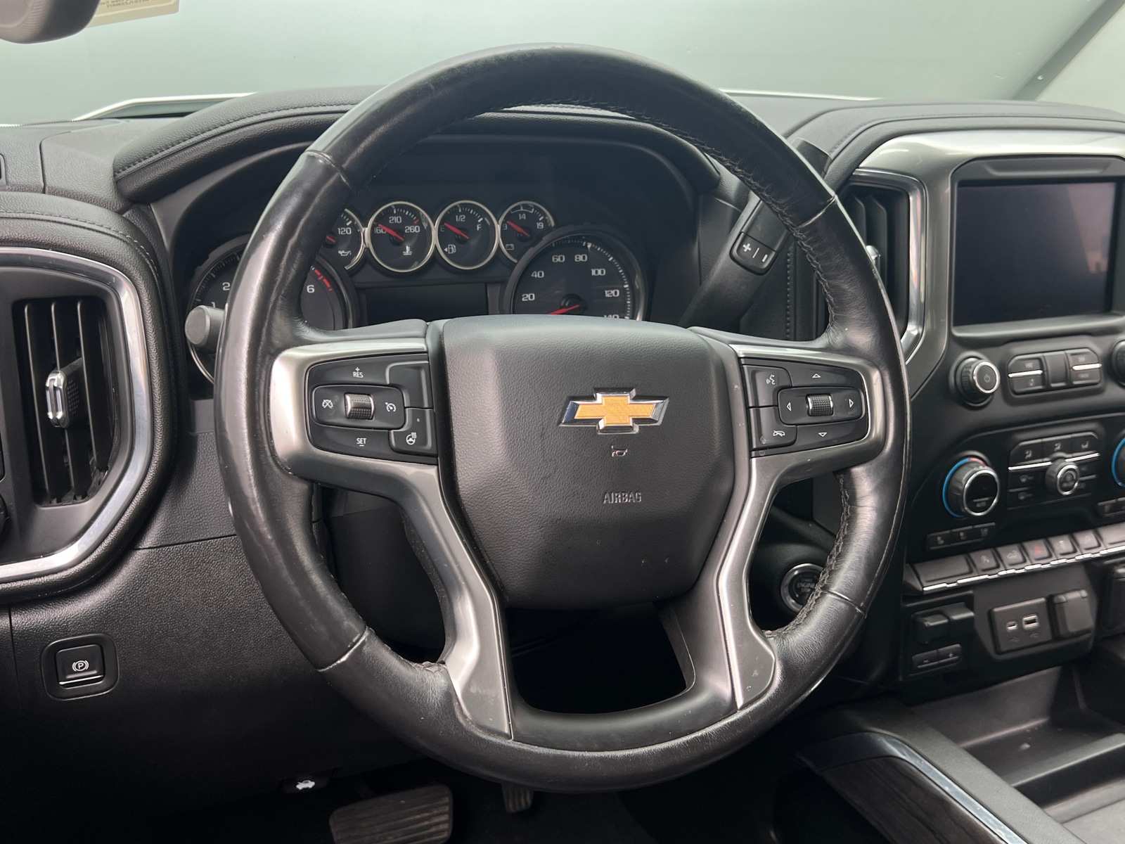 Thumbnail: 2020 Chevrolet Silverado 1500 - 4