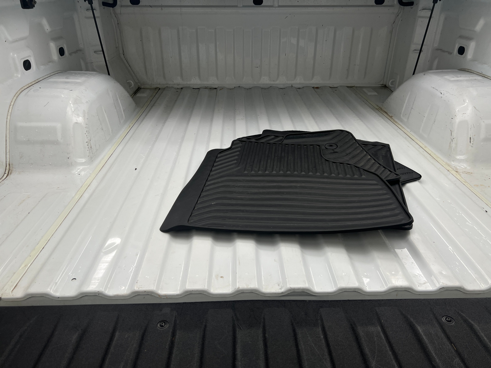 Thumbnail: 2020 Chevrolet Silverado 1500 - 6