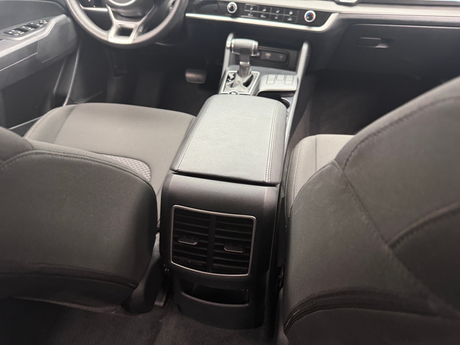 Thumbnail: 2025 Kia Sportage - 3