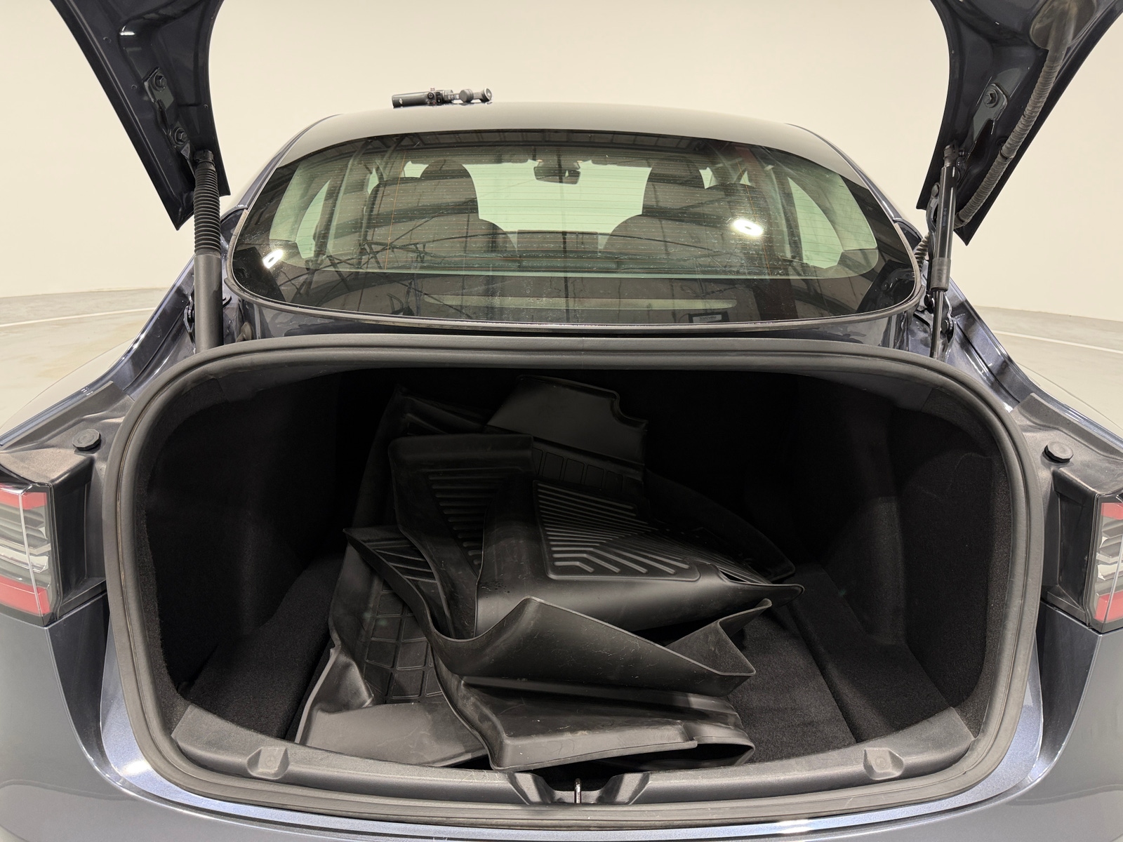 Thumbnail: 2023 Tesla Model 3 - 6