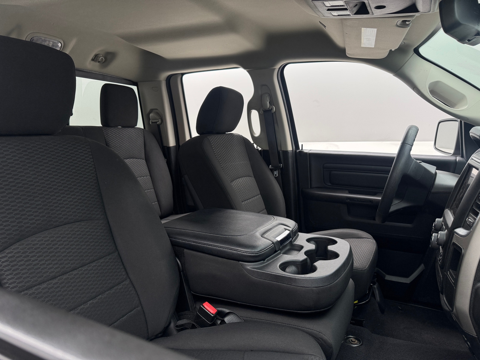 Thumbnail: 2019 RAM 1500 Classic - 2