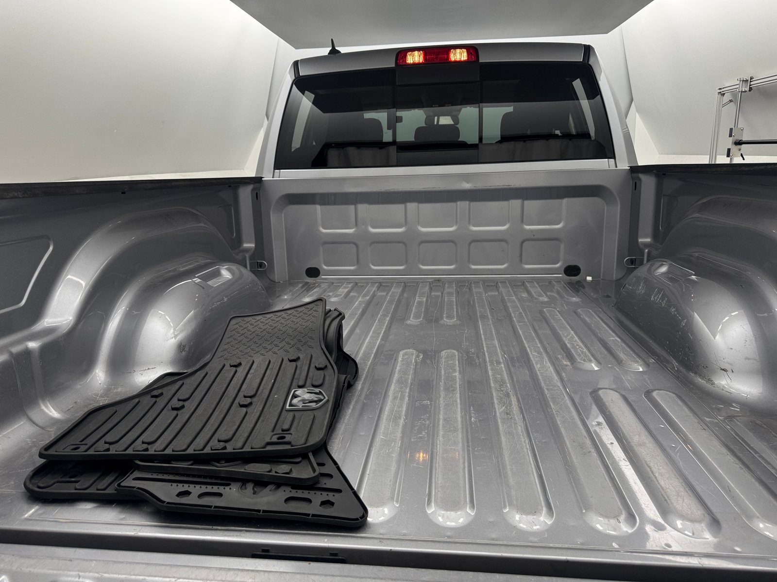 Thumbnail: 2019 RAM 1500 Classic - 7