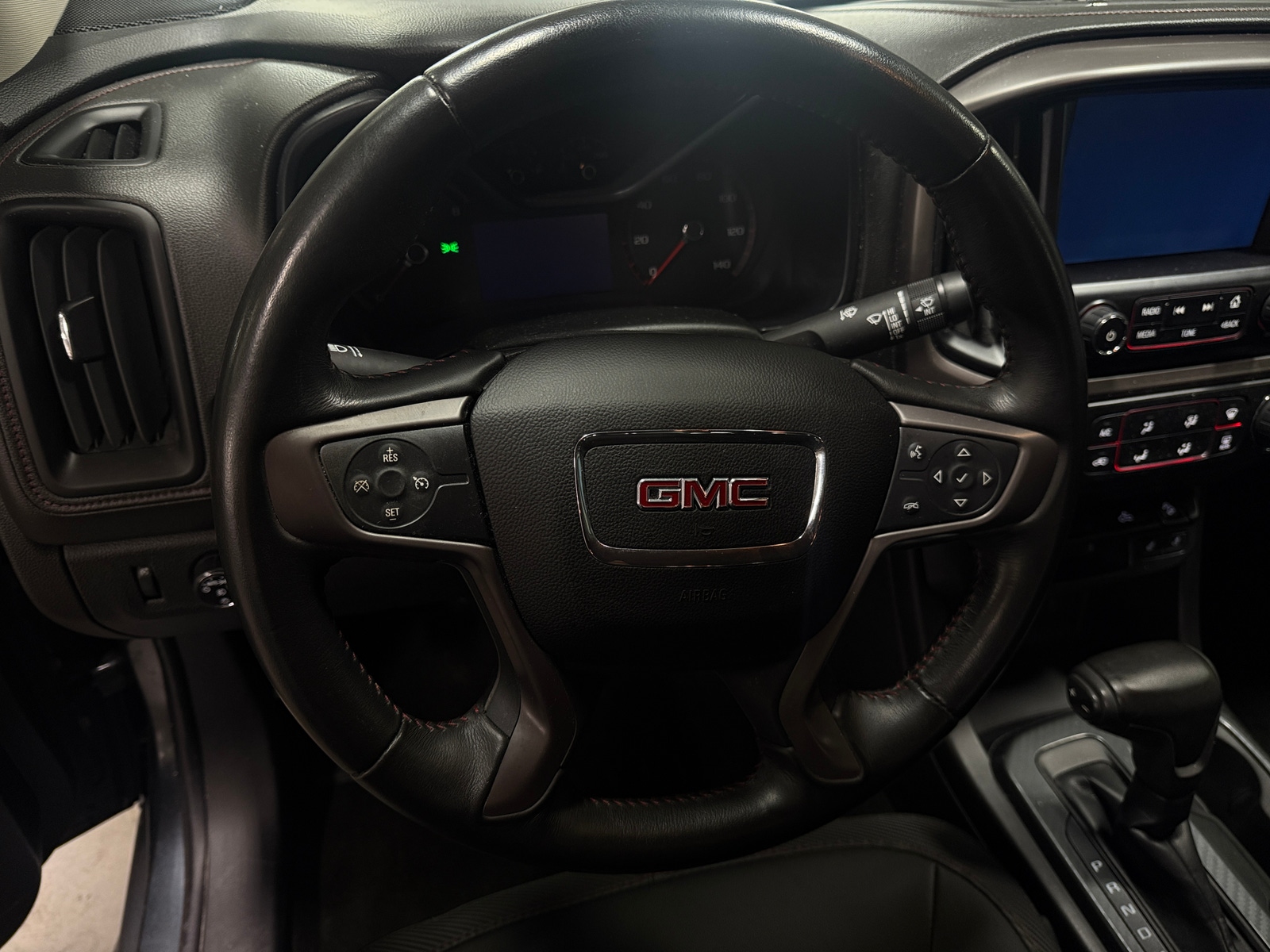 Thumbnail: 2015 GMC Canyon - 5