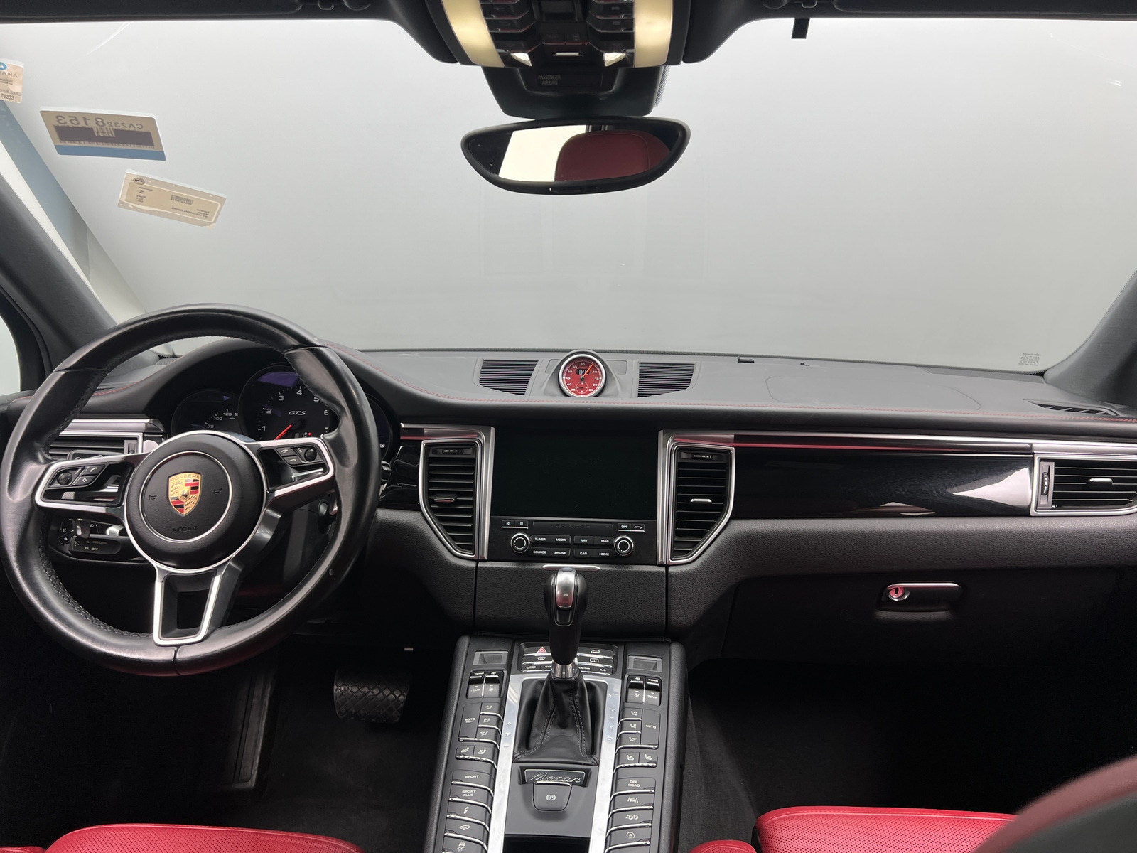 Thumbnail: 2017 Porsche Macan - 3