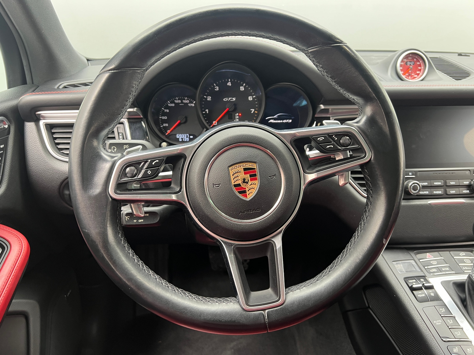 Thumbnail: 2017 Porsche Macan - 5