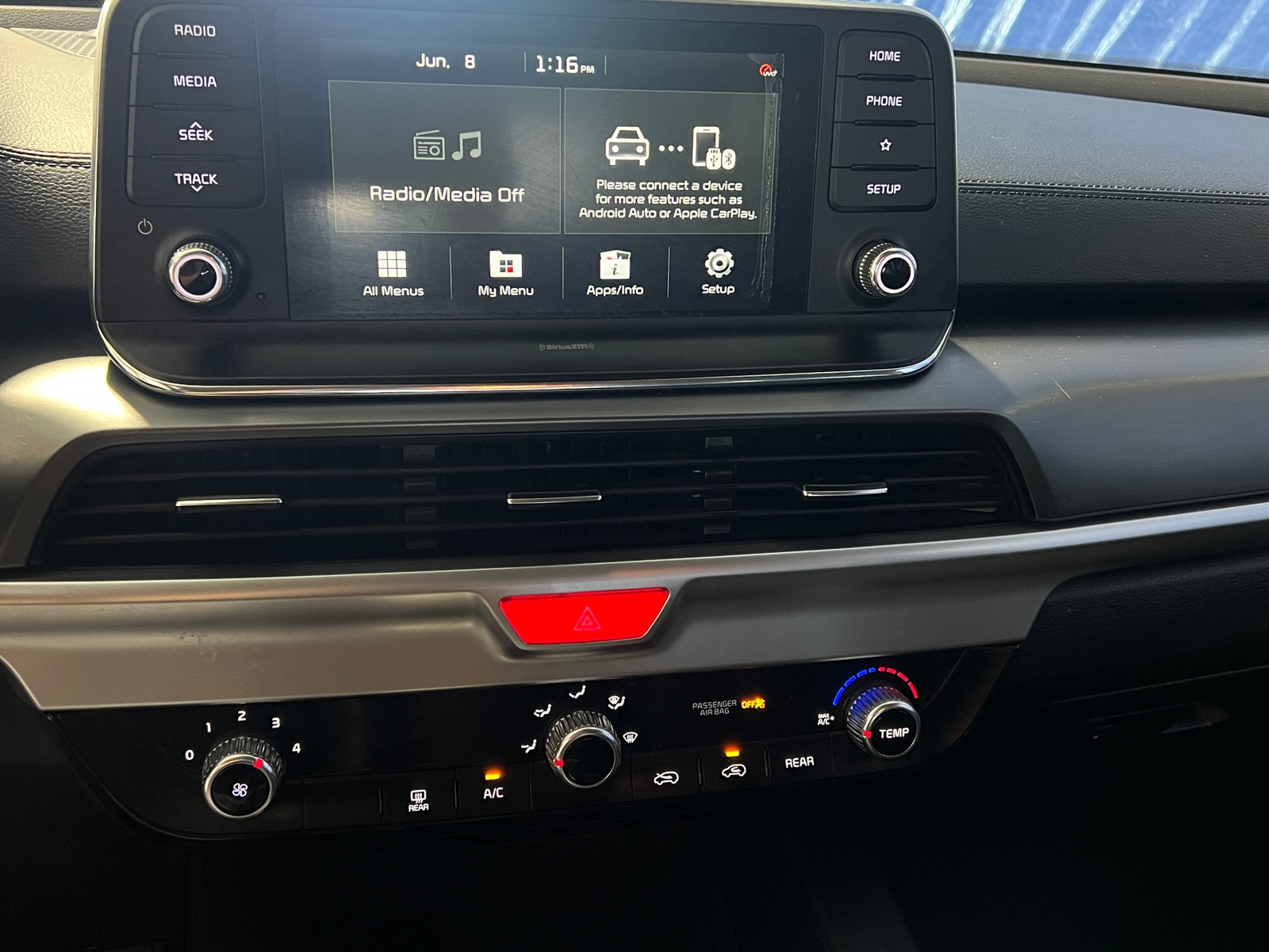 Thumbnail: 2021 Kia Telluride - 3
