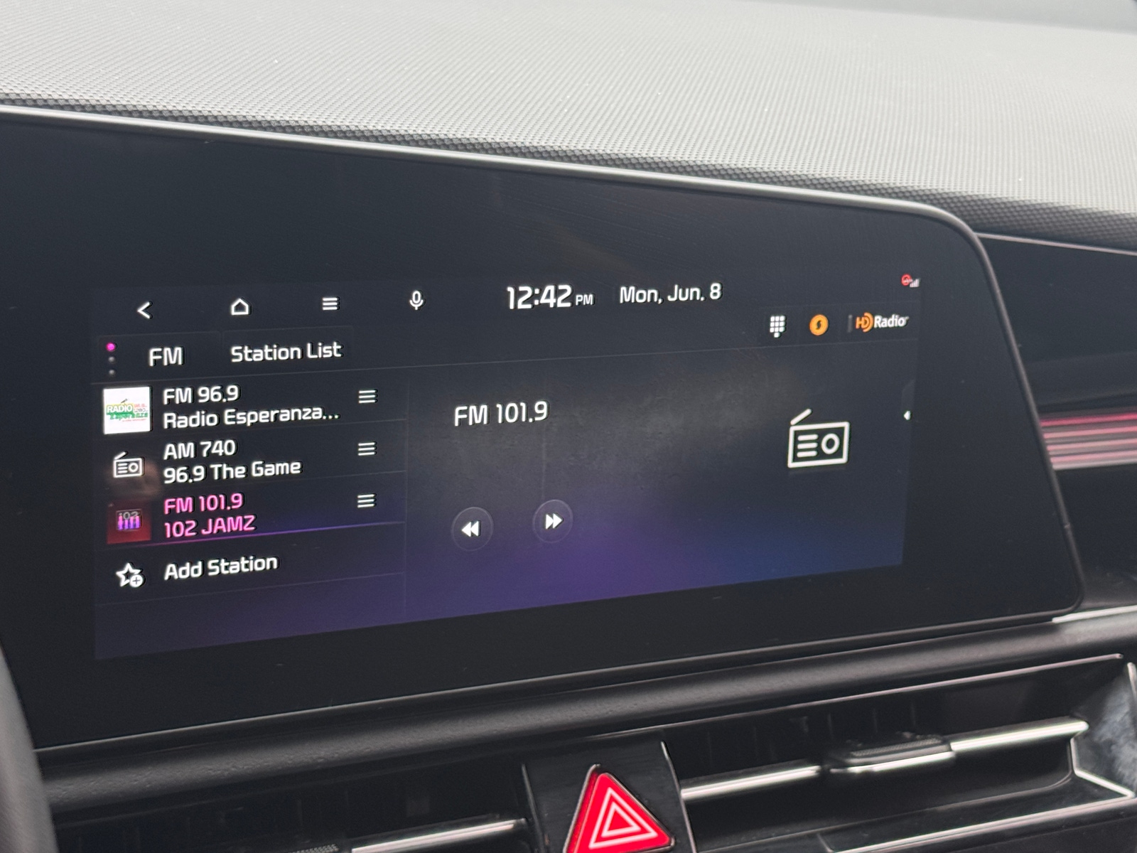 Thumbnail: 2024 Kia Niro - 3