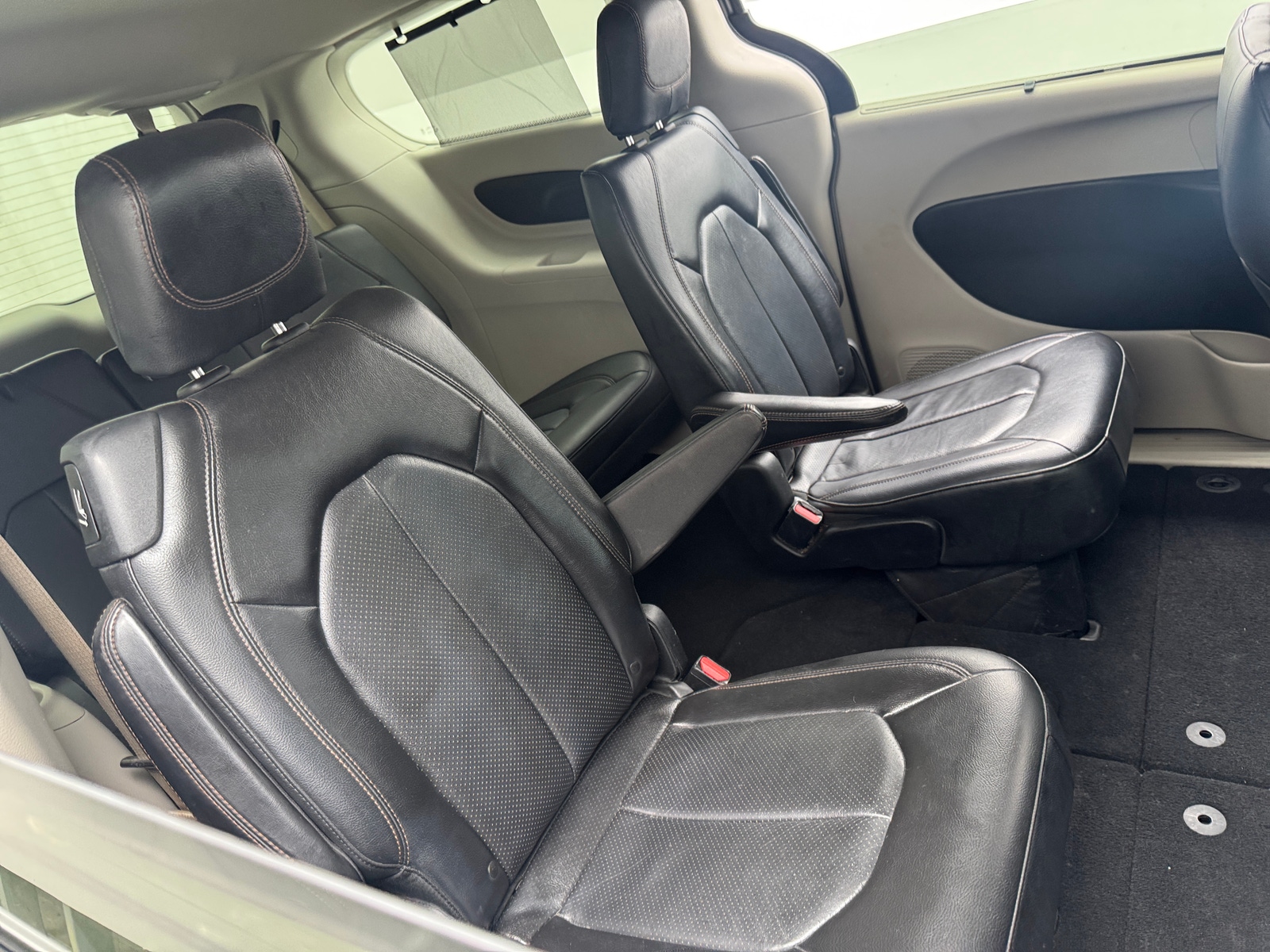Thumbnail: 2019 Chrysler Pacifica - 5