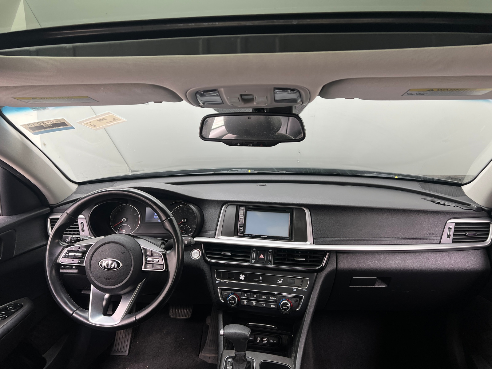 Thumbnail: 2019 Kia Optima - 3