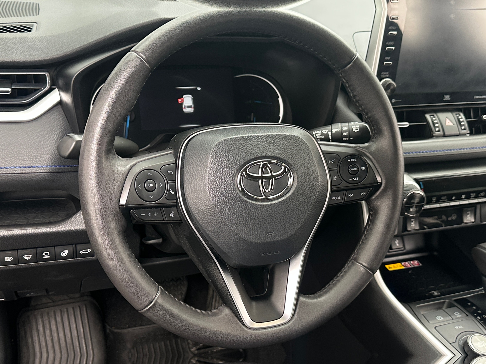 Thumbnail: 2022 Toyota RAV4 - 5