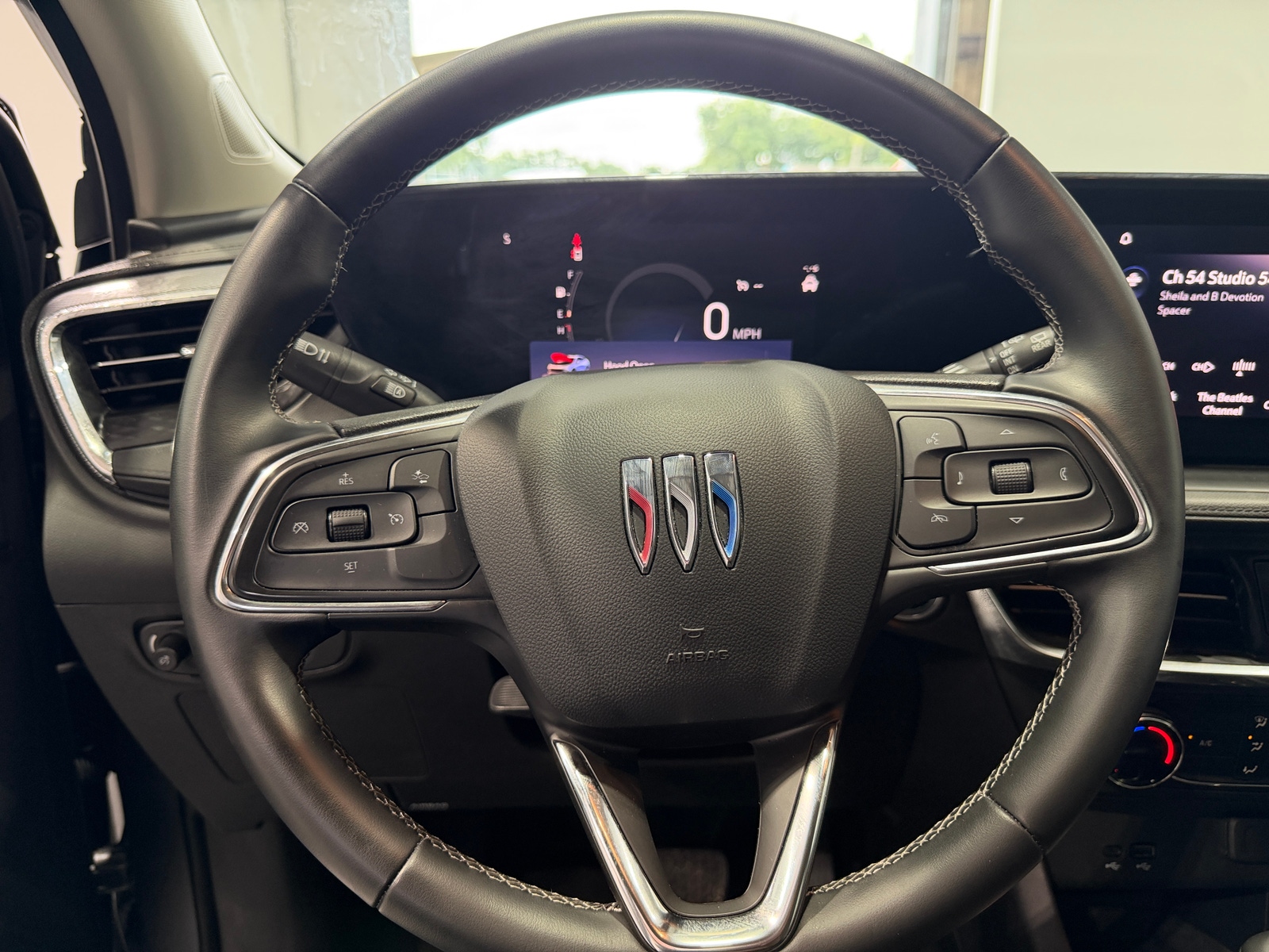 Thumbnail: 2025 Buick Encore GX - 4