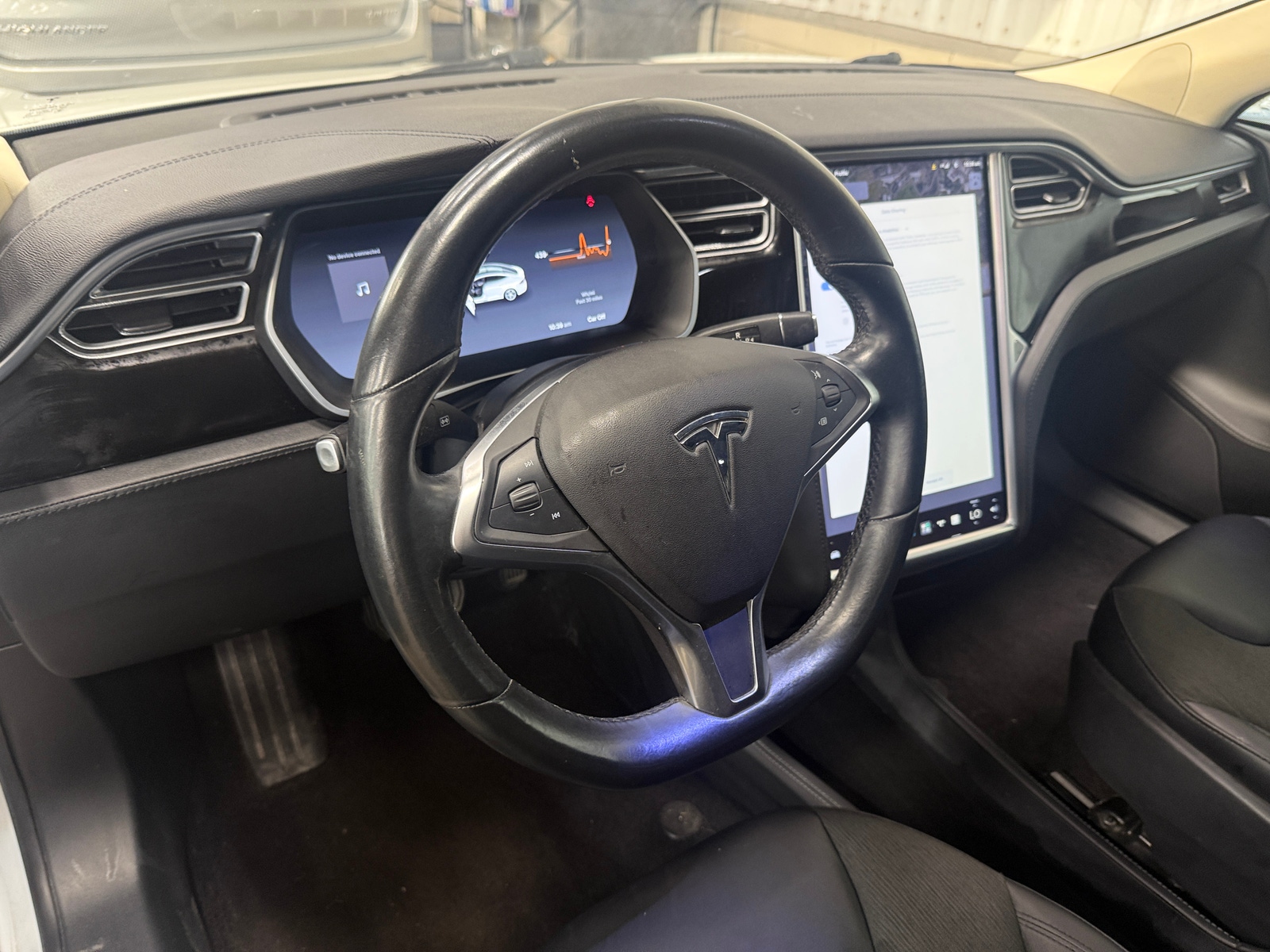 Thumbnail: 2014 Tesla Model S - 5