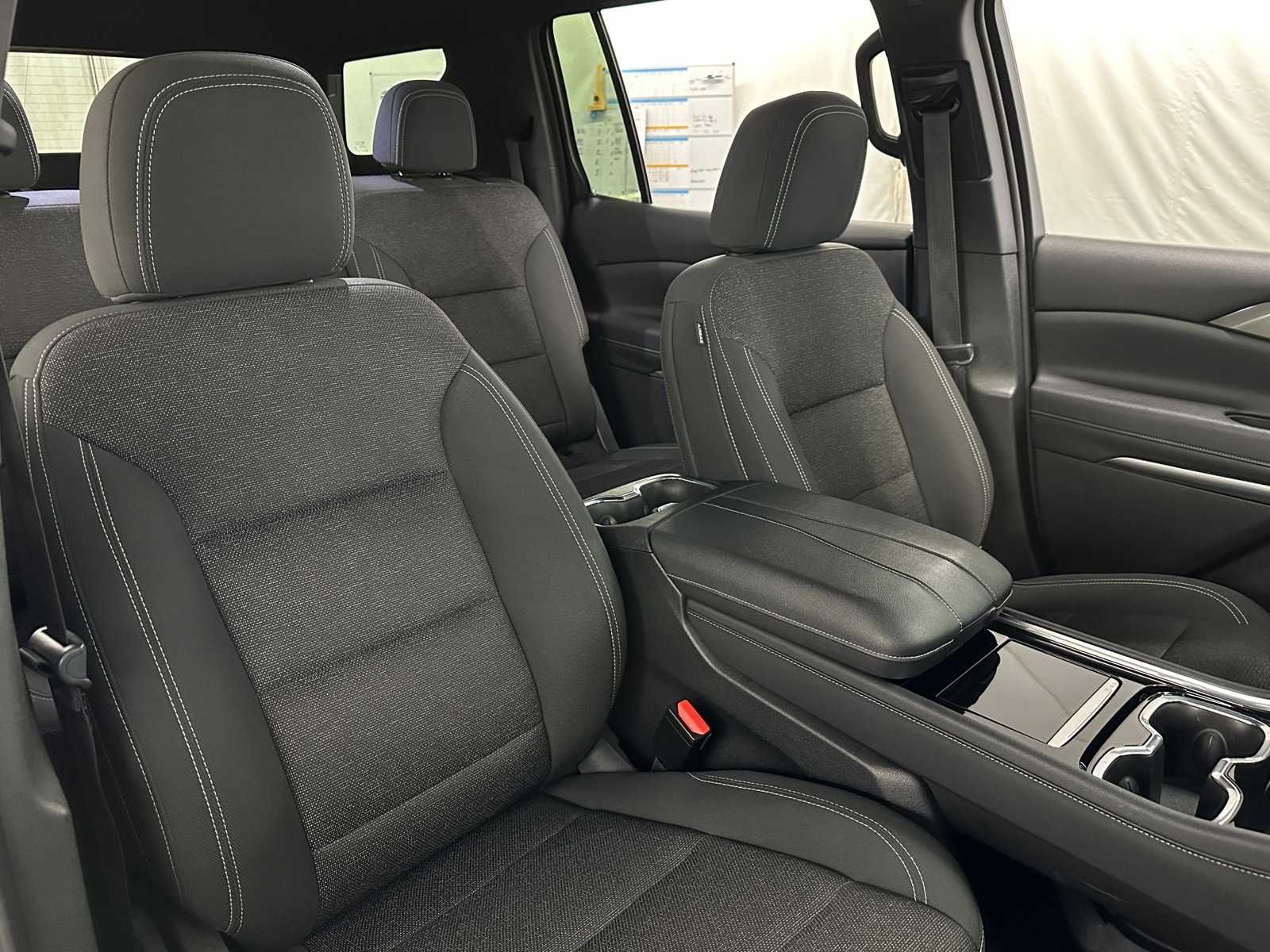 Thumbnail: 2024 Chevrolet Traverse - 2