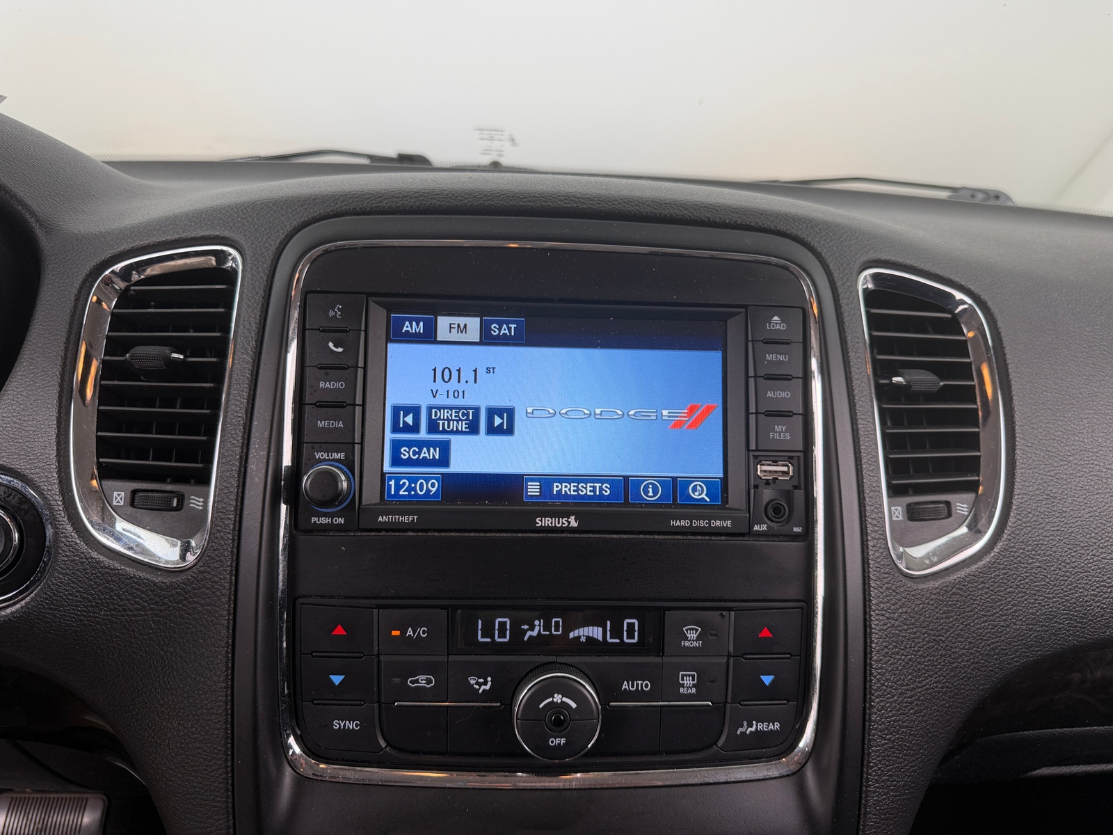 Thumbnail: 2012 Dodge Durango - 4