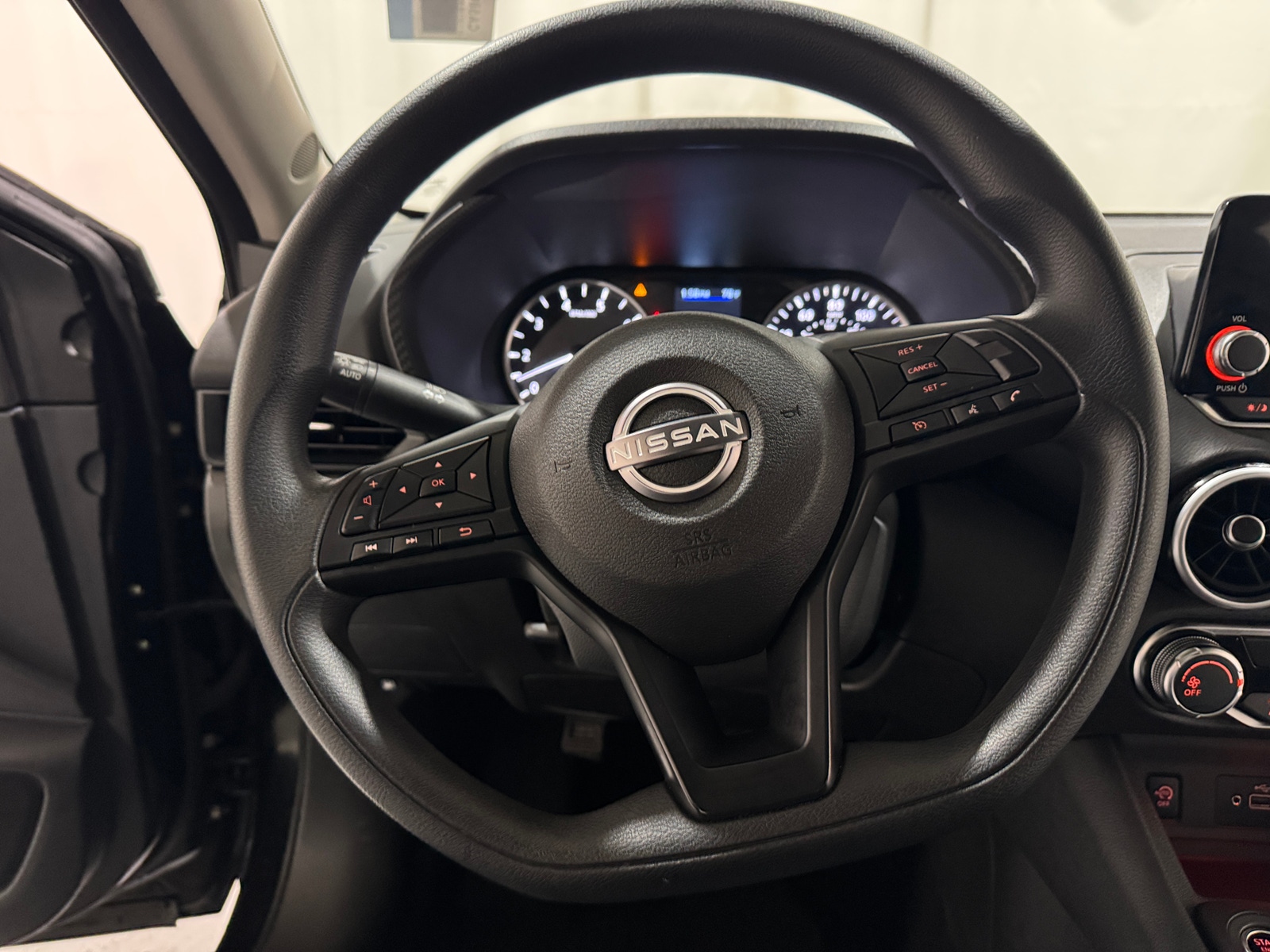 Thumbnail: 2025 Nissan Sentra - 5