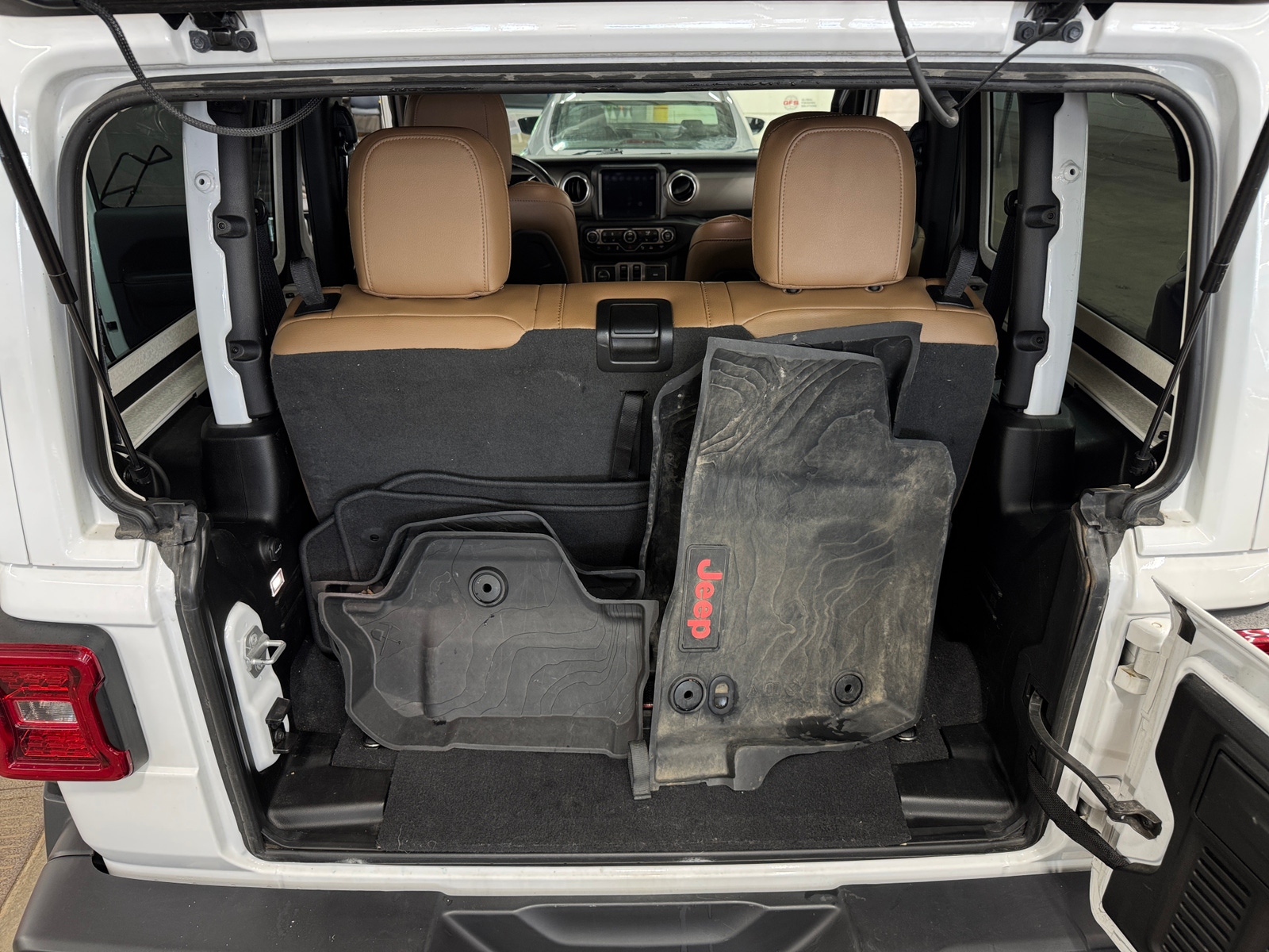 Thumbnail: 2021 Jeep Wrangler - 7