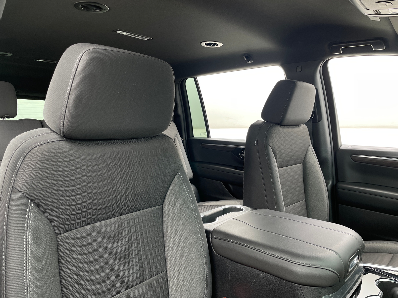Thumbnail: 2025 Chevrolet Suburban - 2